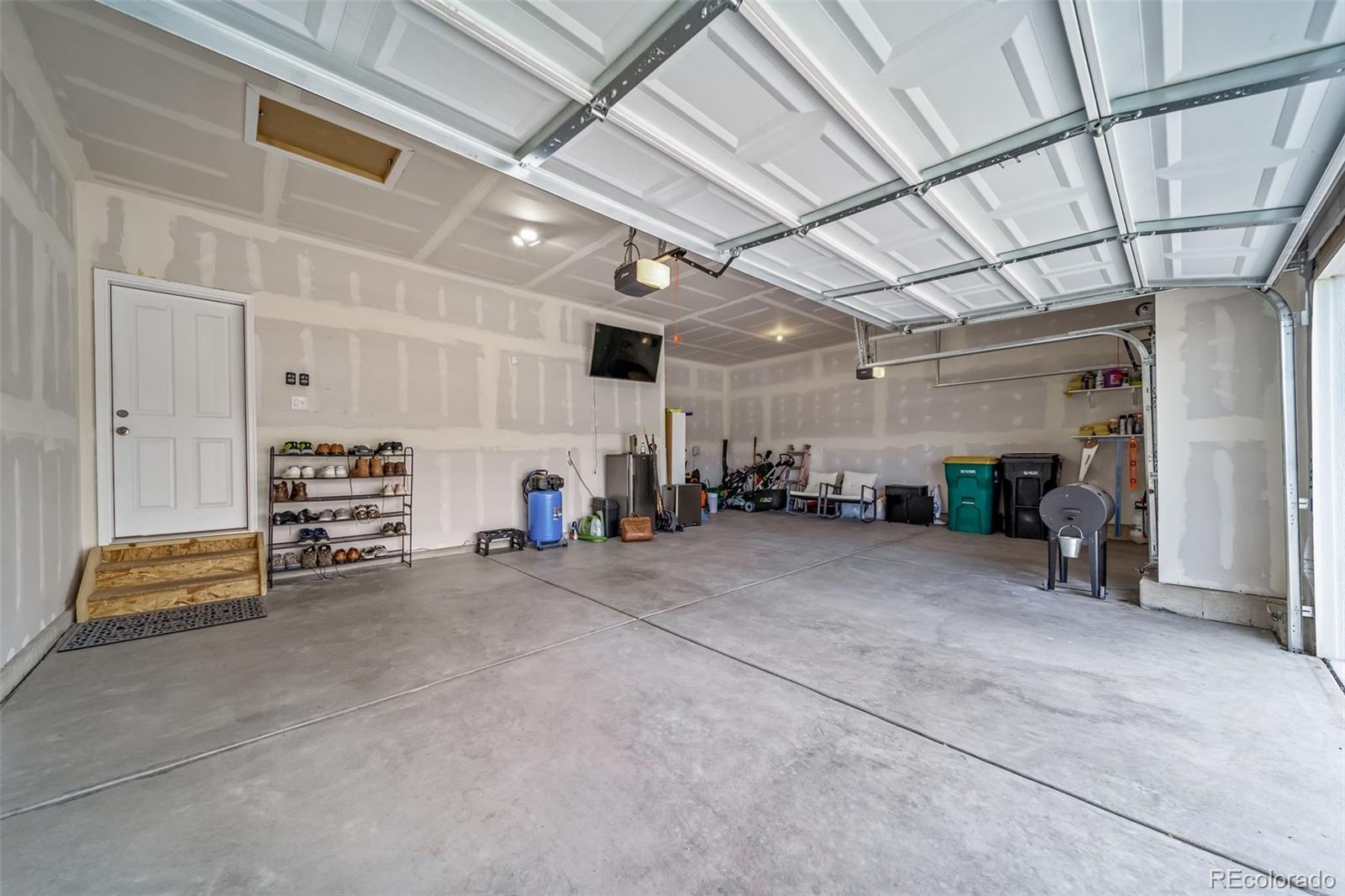 3400 Dryden Place