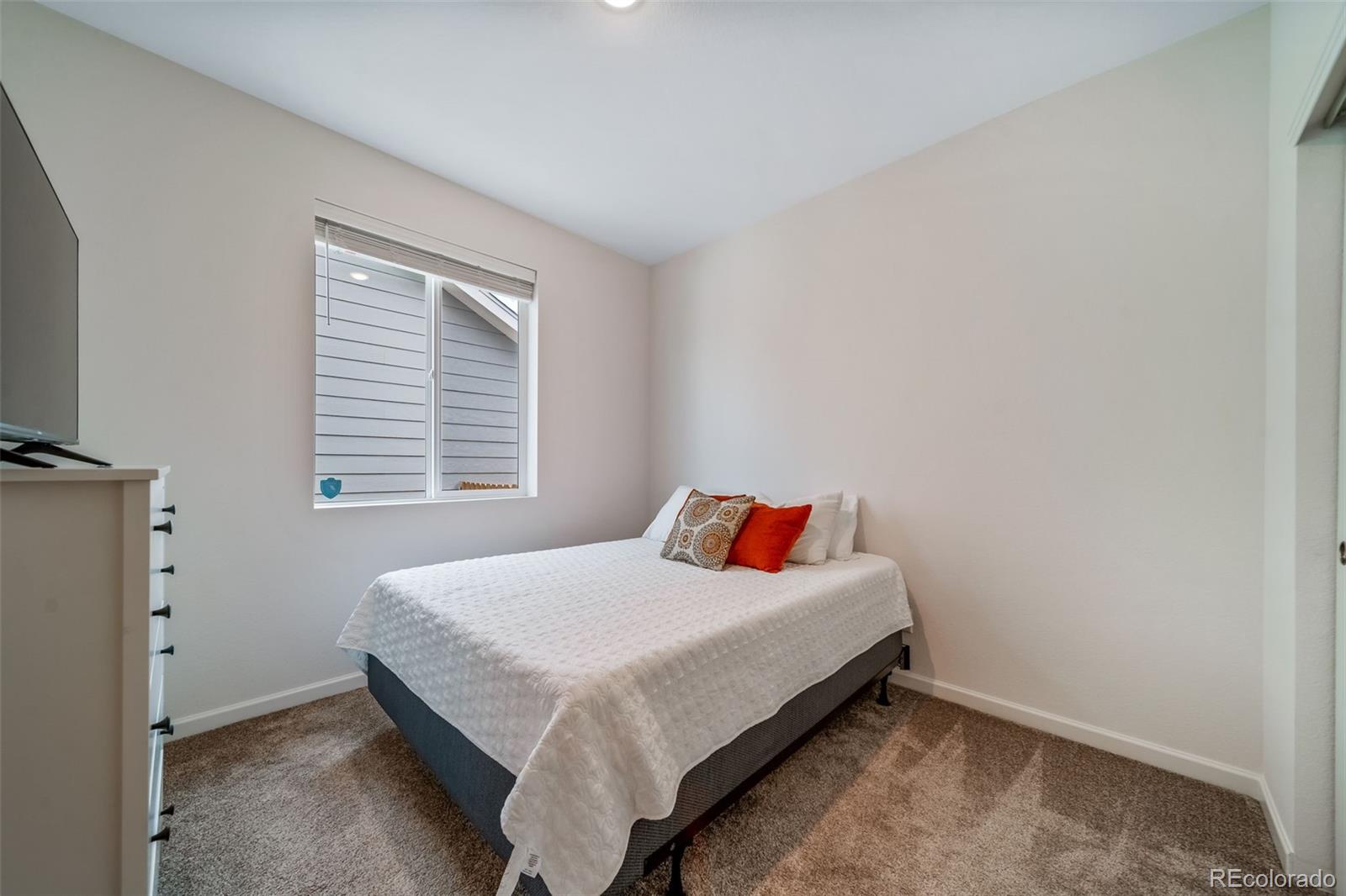3400 Dryden Place