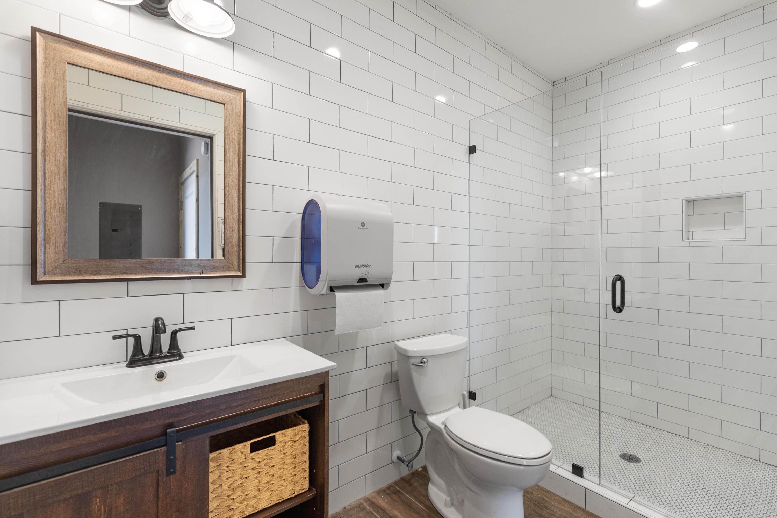 10970 Hwy 17, McClellanville