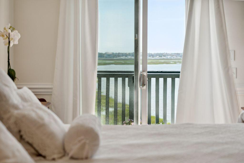 961 Cove Bay Lane # A10