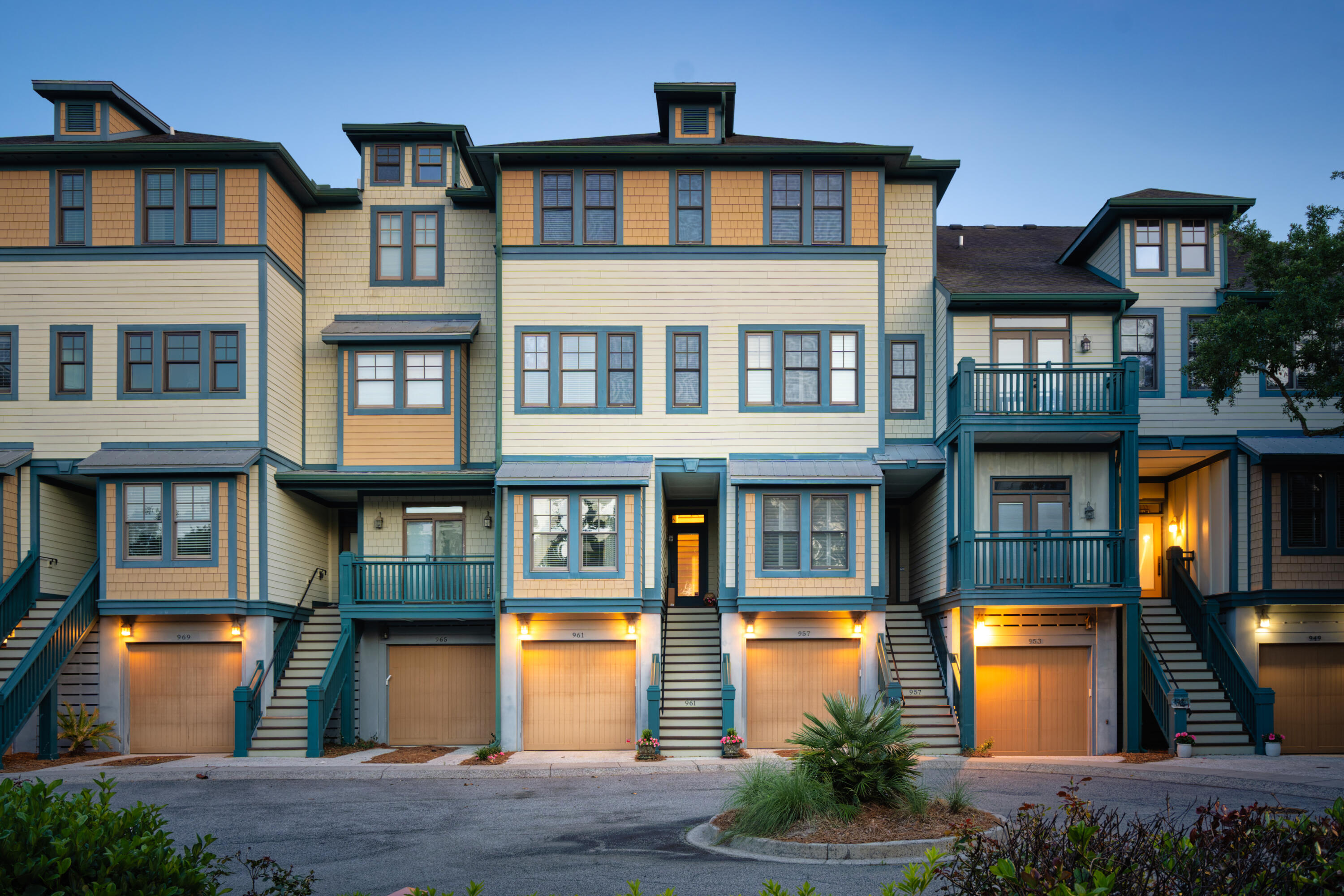 961 Cove Bay Lane # A10