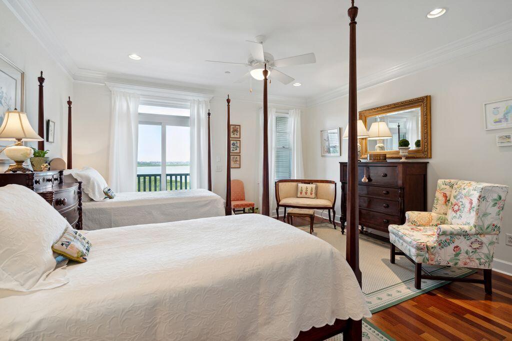 961 Cove Bay Lane # A10