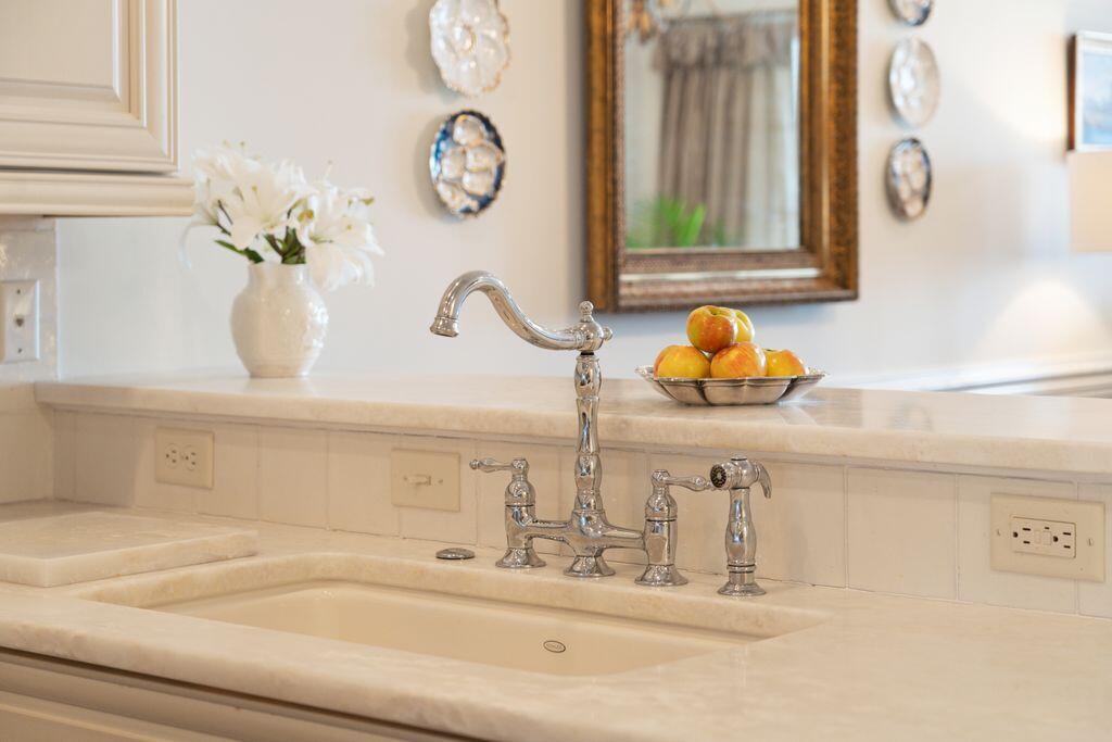 961 Cove Bay Lane # A10