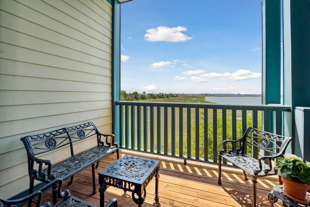 961 Cove Bay Lane # A10