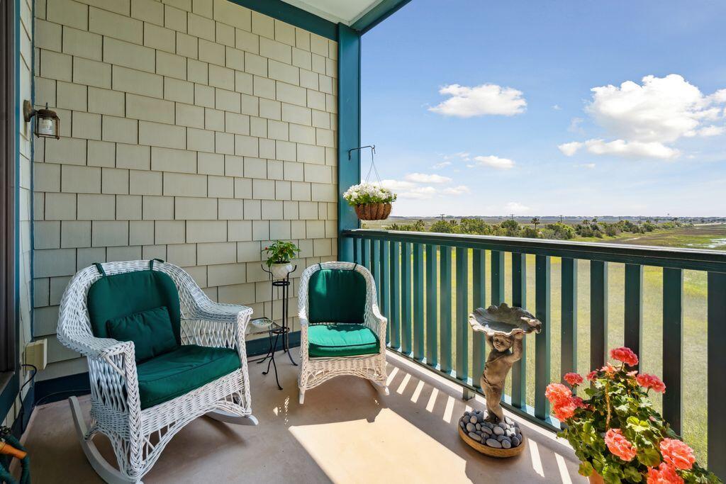 961 Cove Bay Lane # A10