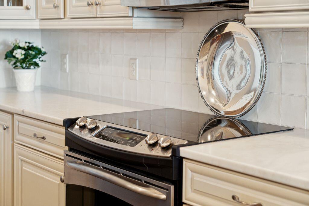 961 Cove Bay Lane # A10