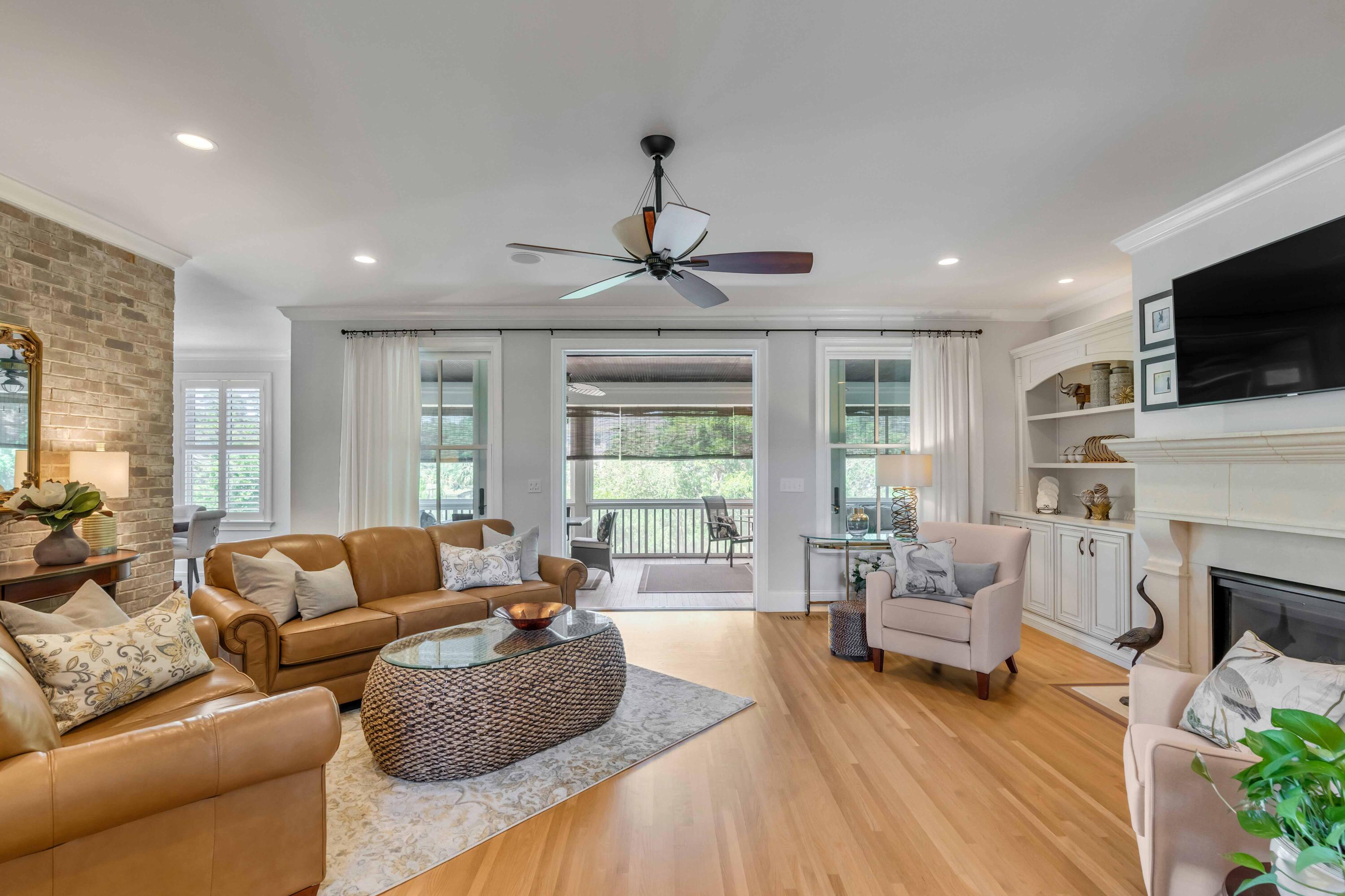 4930 Sound View Drive