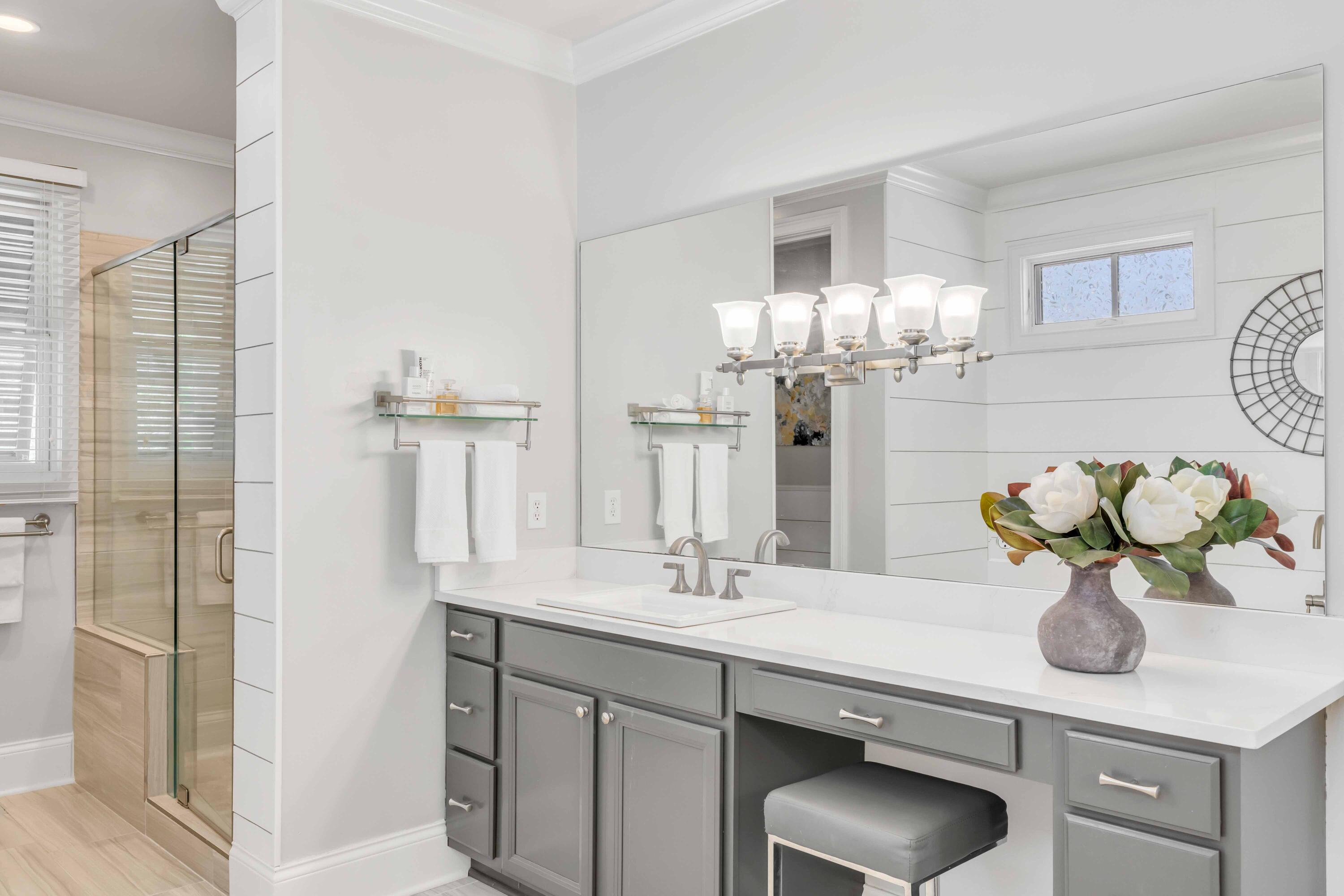 4930 Sound View Drive