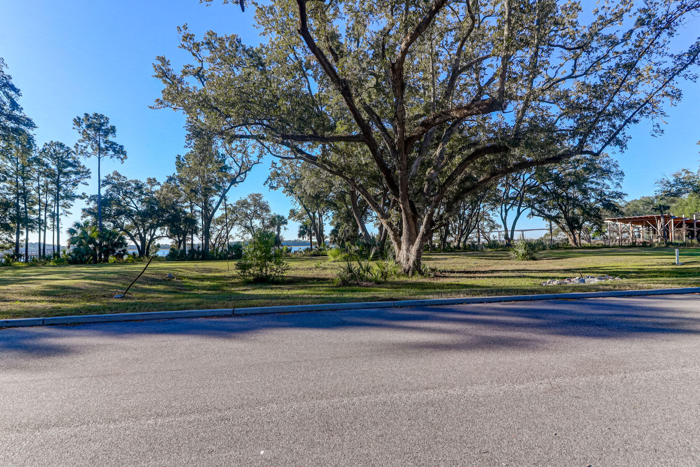 533 Old Compass Road