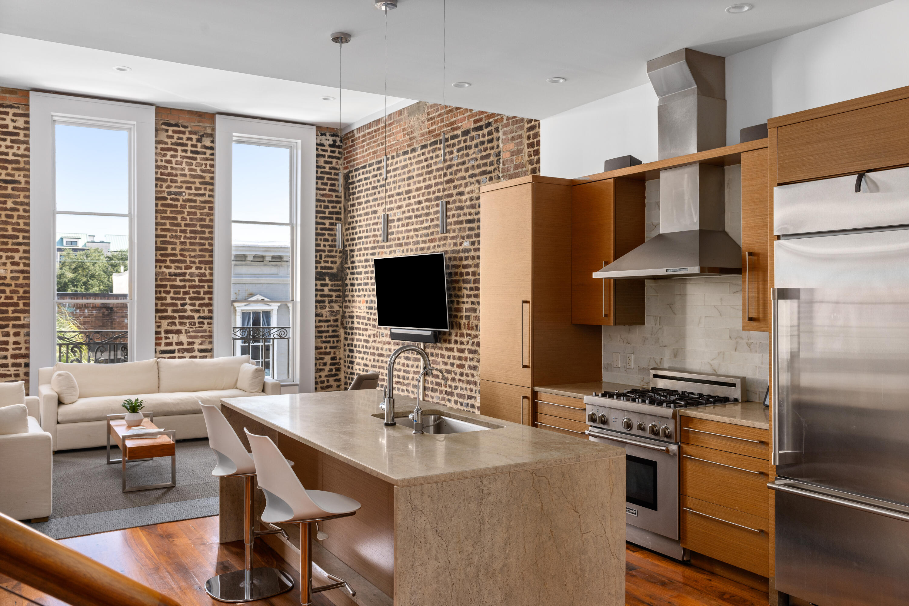 315 King Street # 203