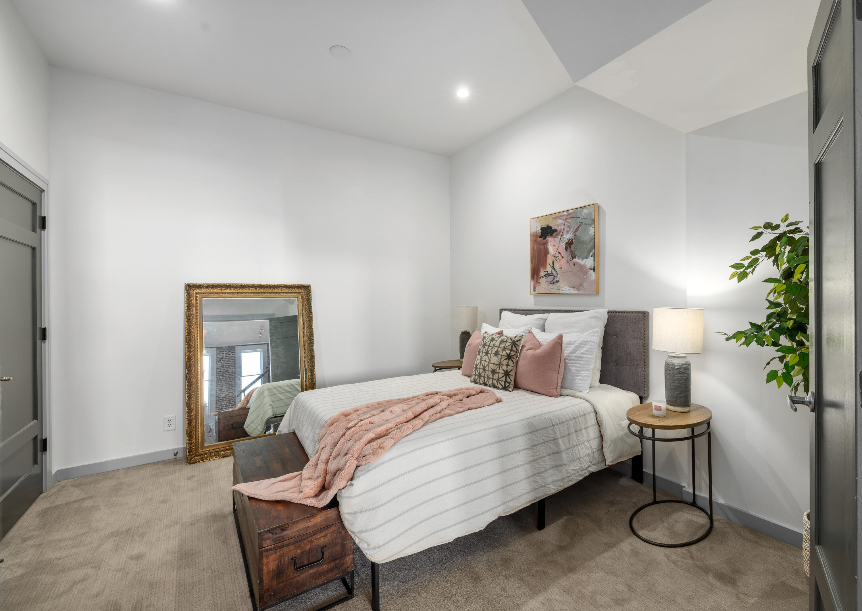 315 King Street # 203