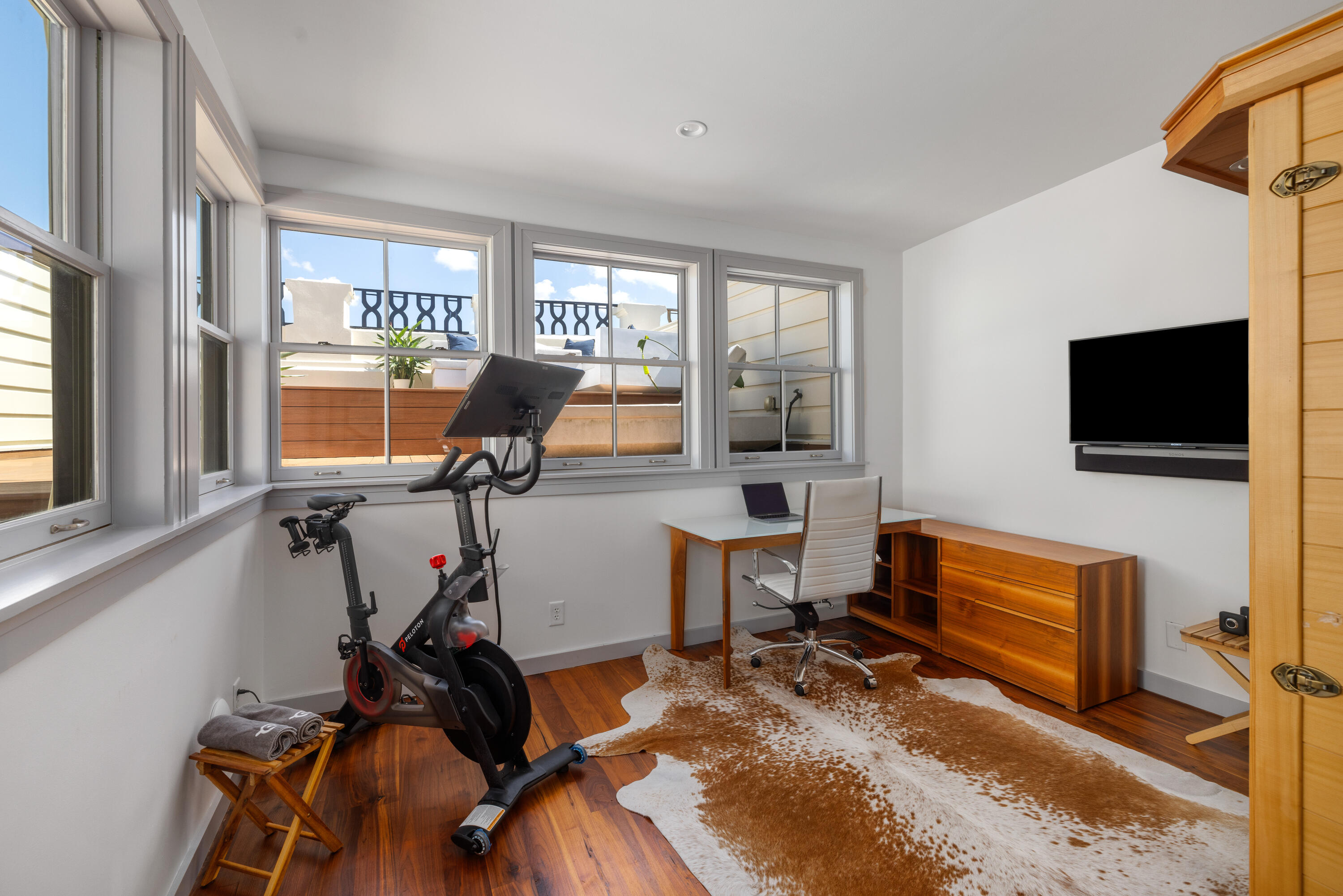 315 King Street # 203