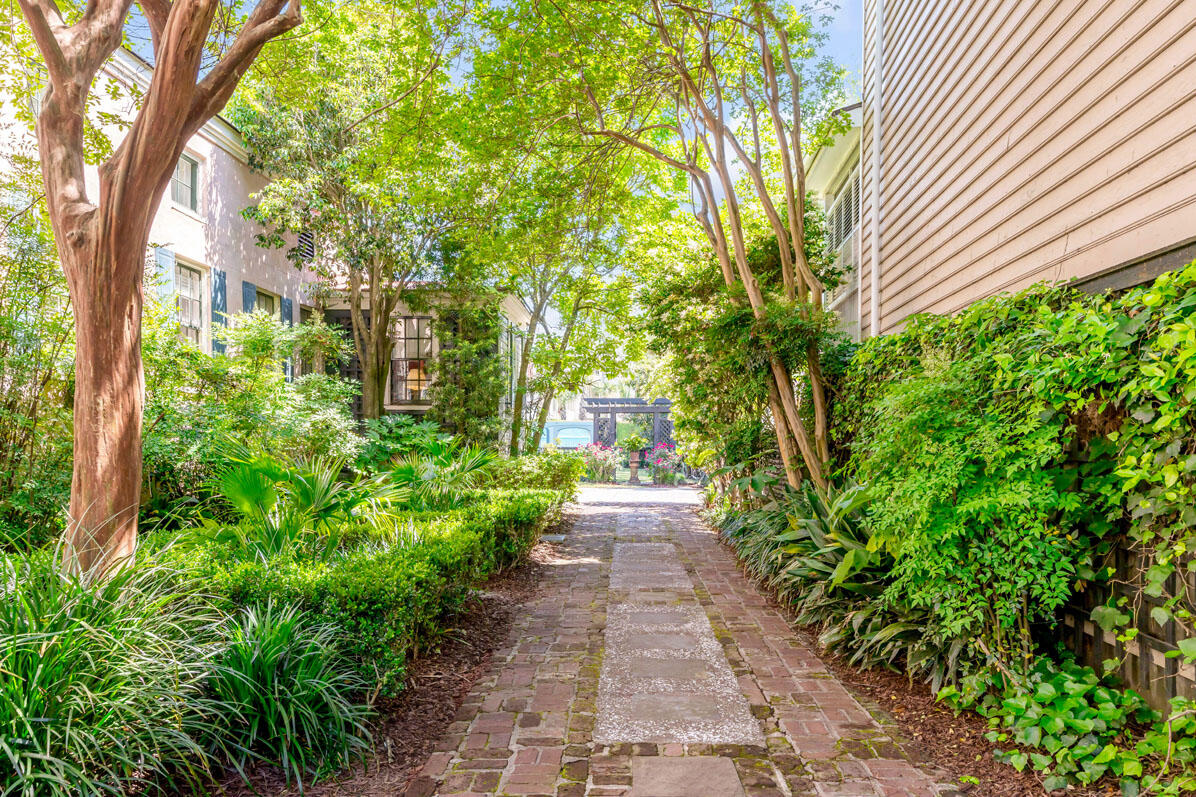 11 Montagu Street