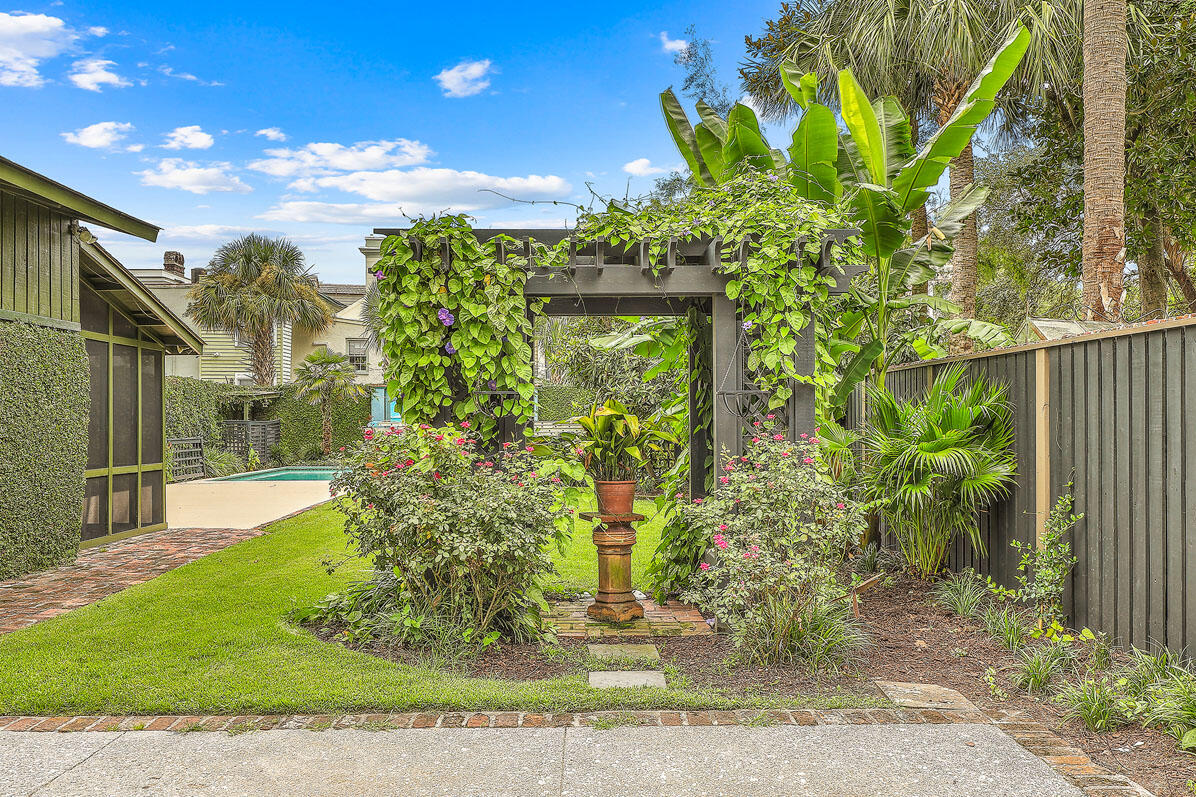 11 Montagu Street
