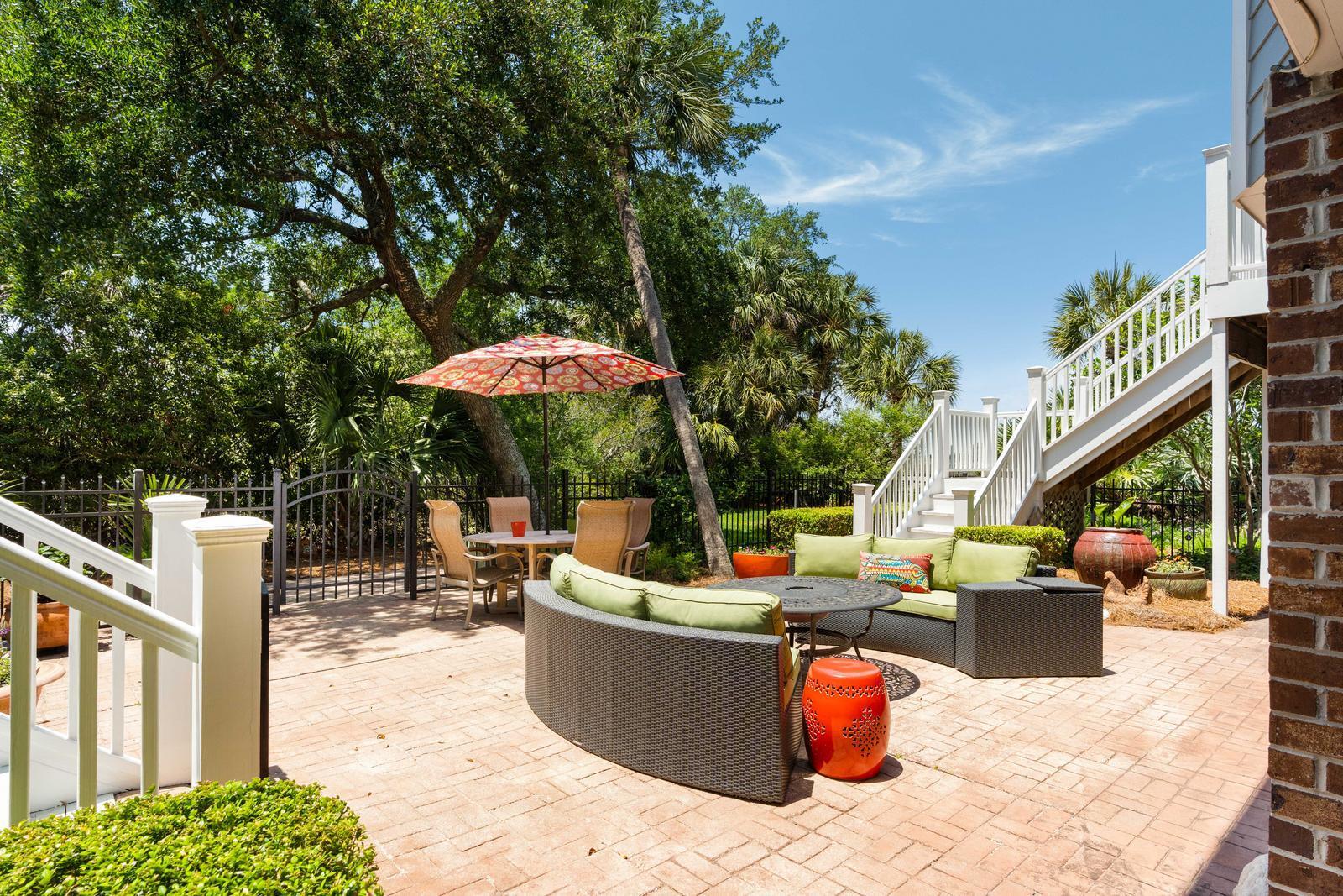 16 Fairway Village Lane