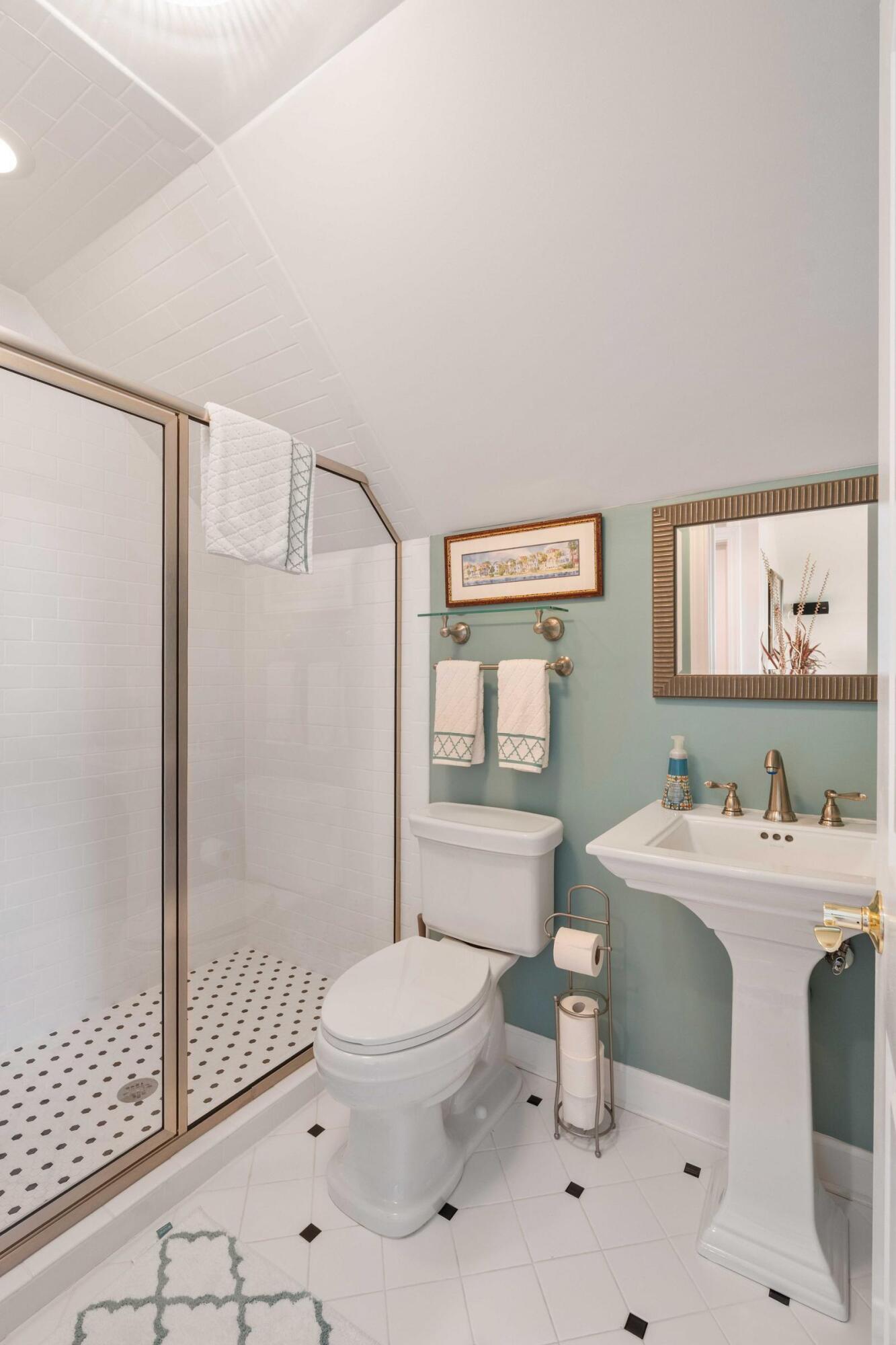 16 Fairway Village Lane