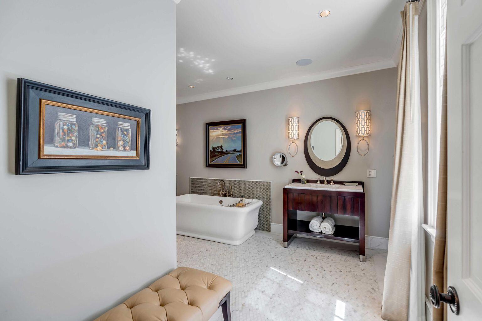 106 Murray Boulevard