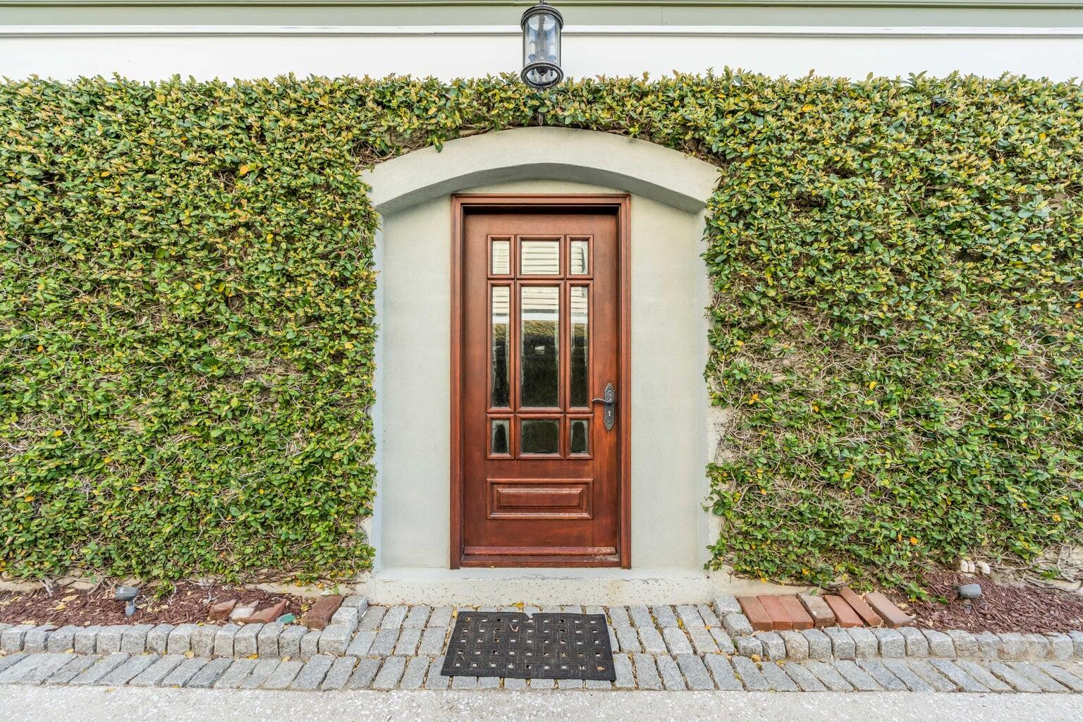 106 Murray Boulevard