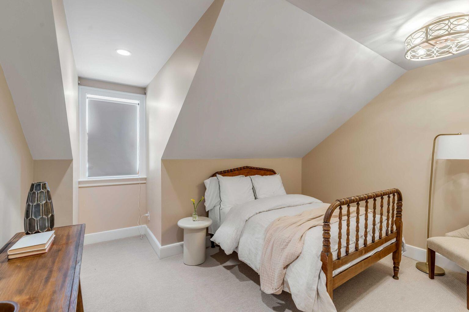 106 Murray Boulevard