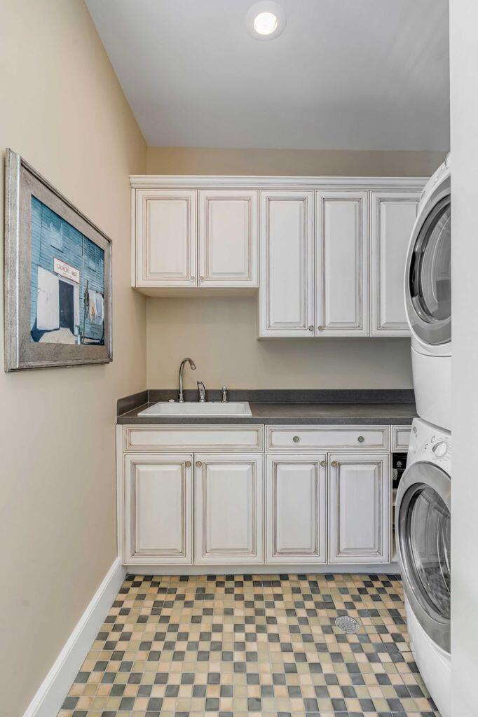 106 Murray Boulevard