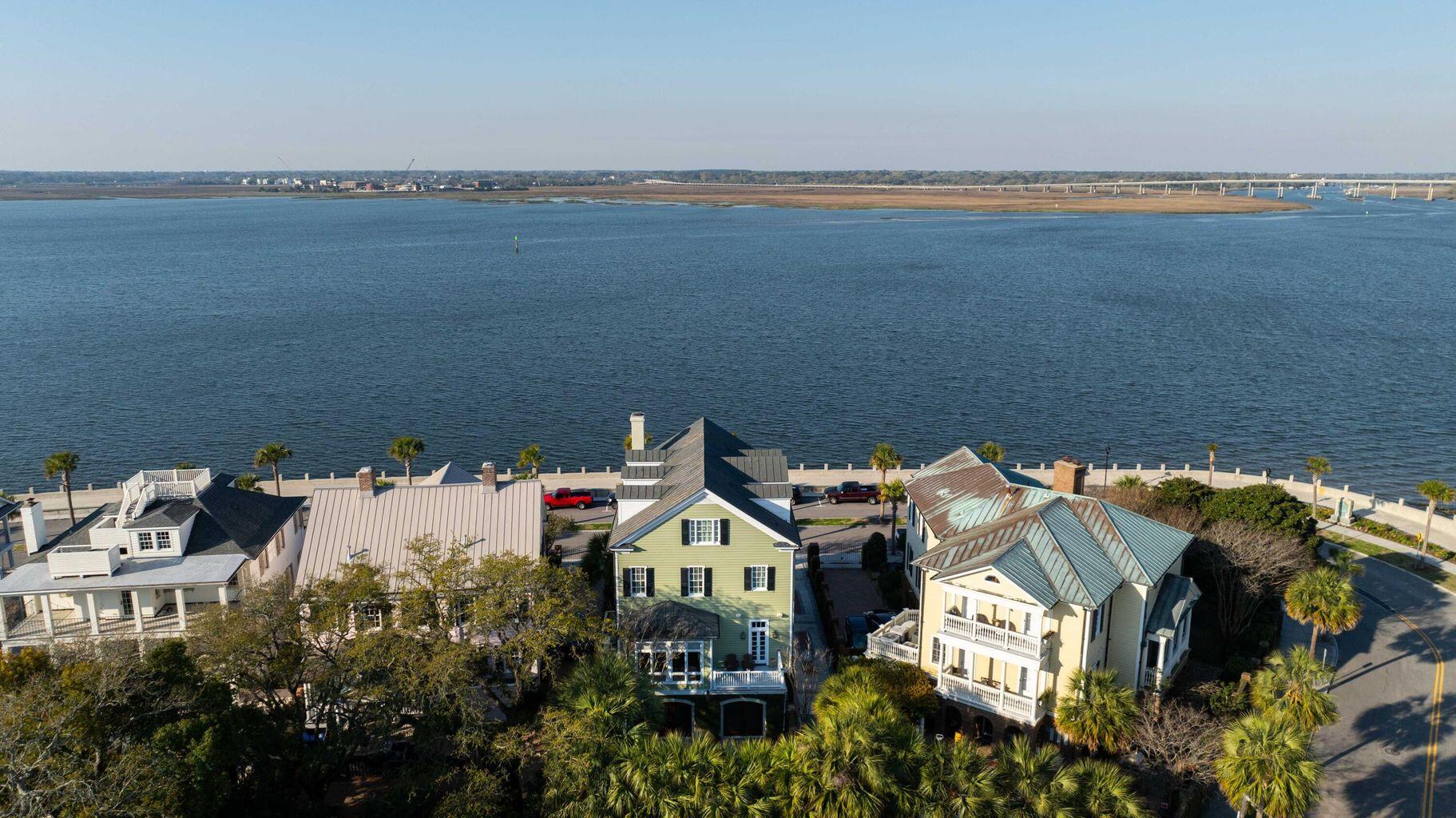 106 Murray Boulevard