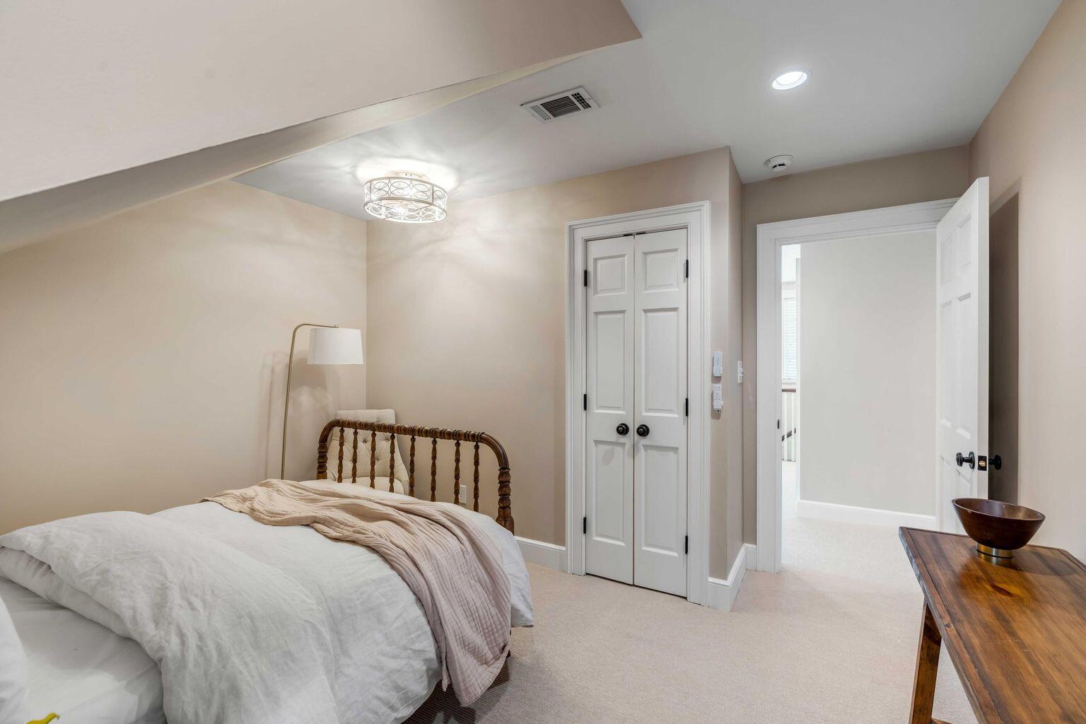 106 Murray Boulevard