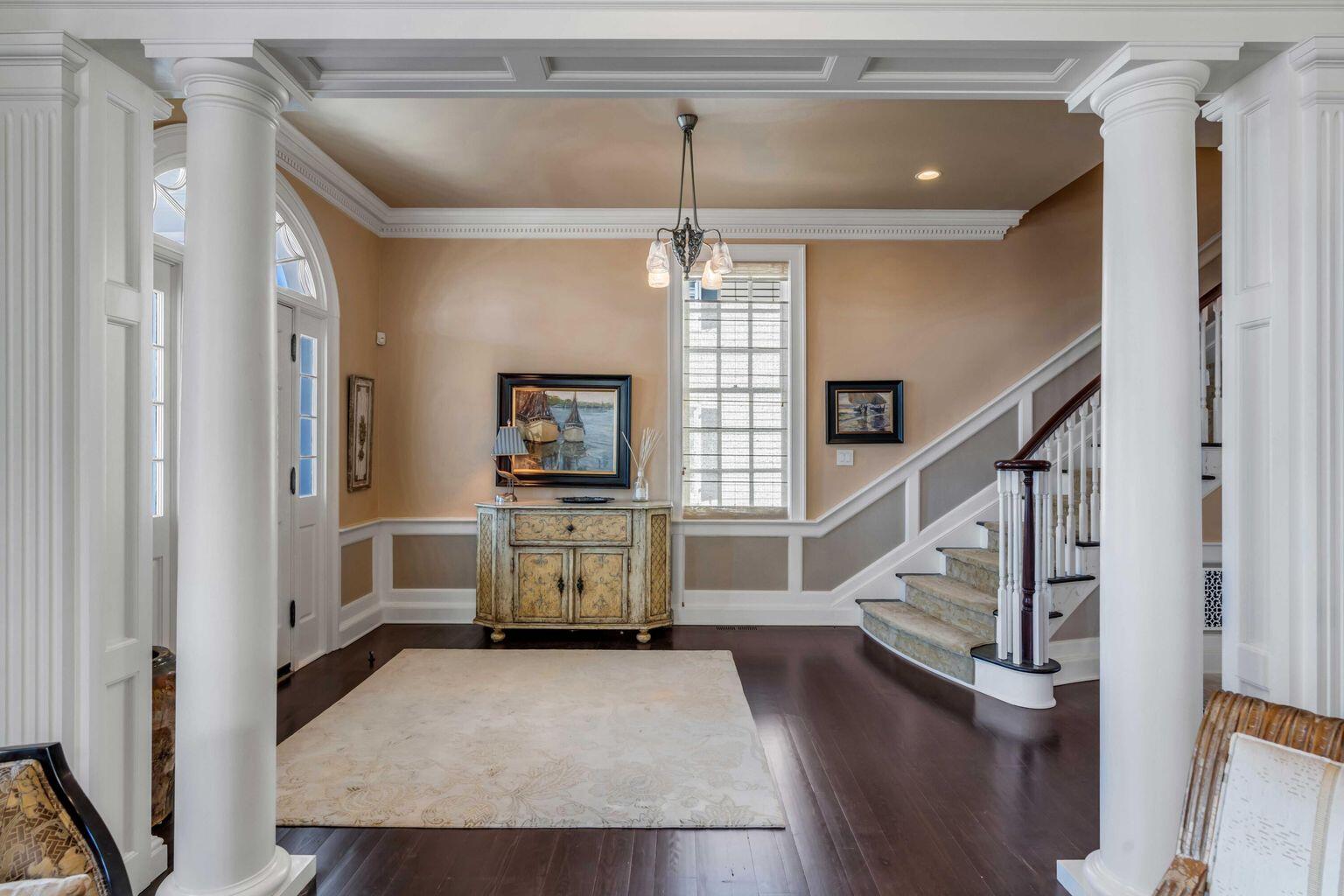 106 Murray Boulevard