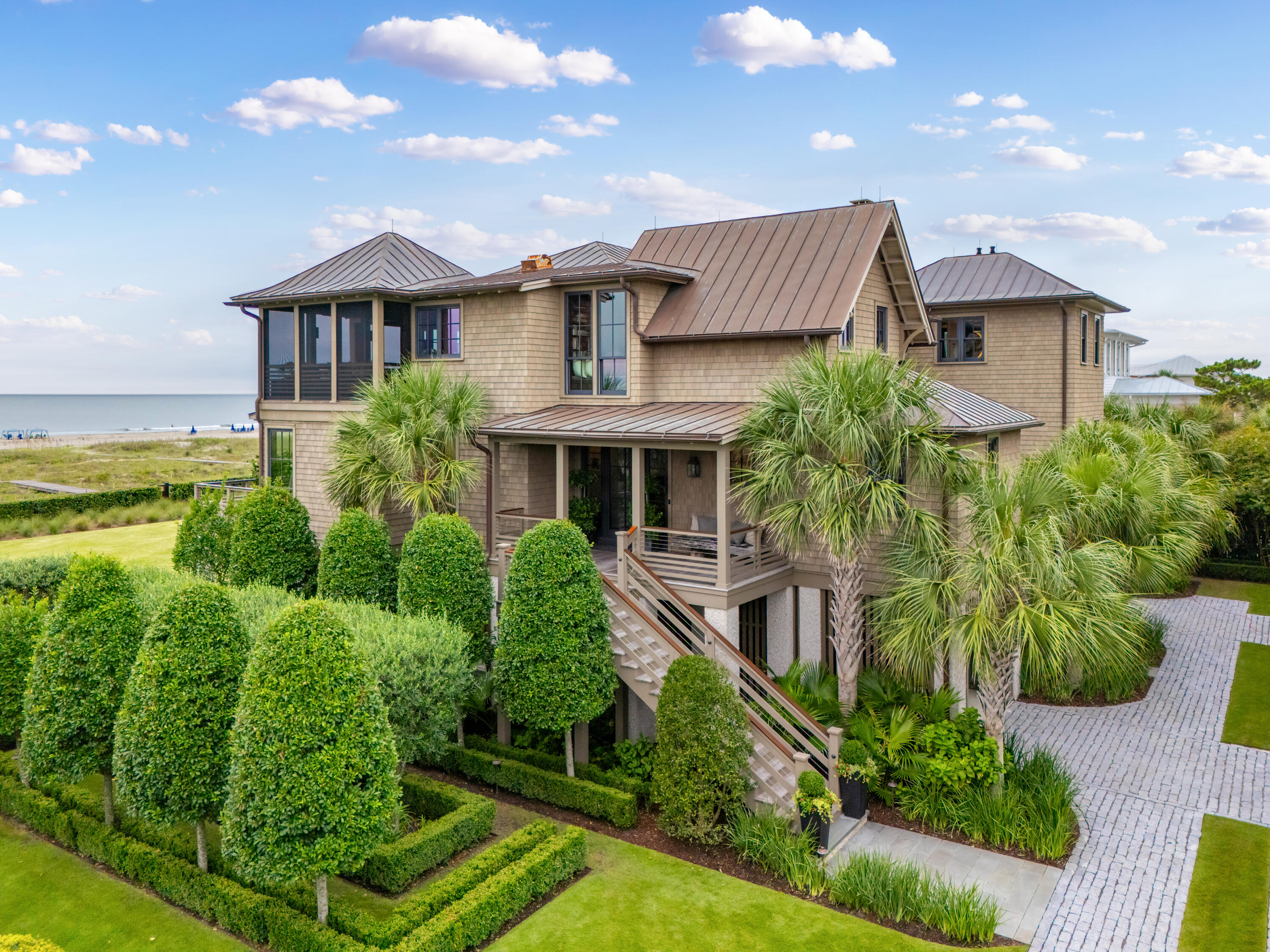 1 44th Avenue