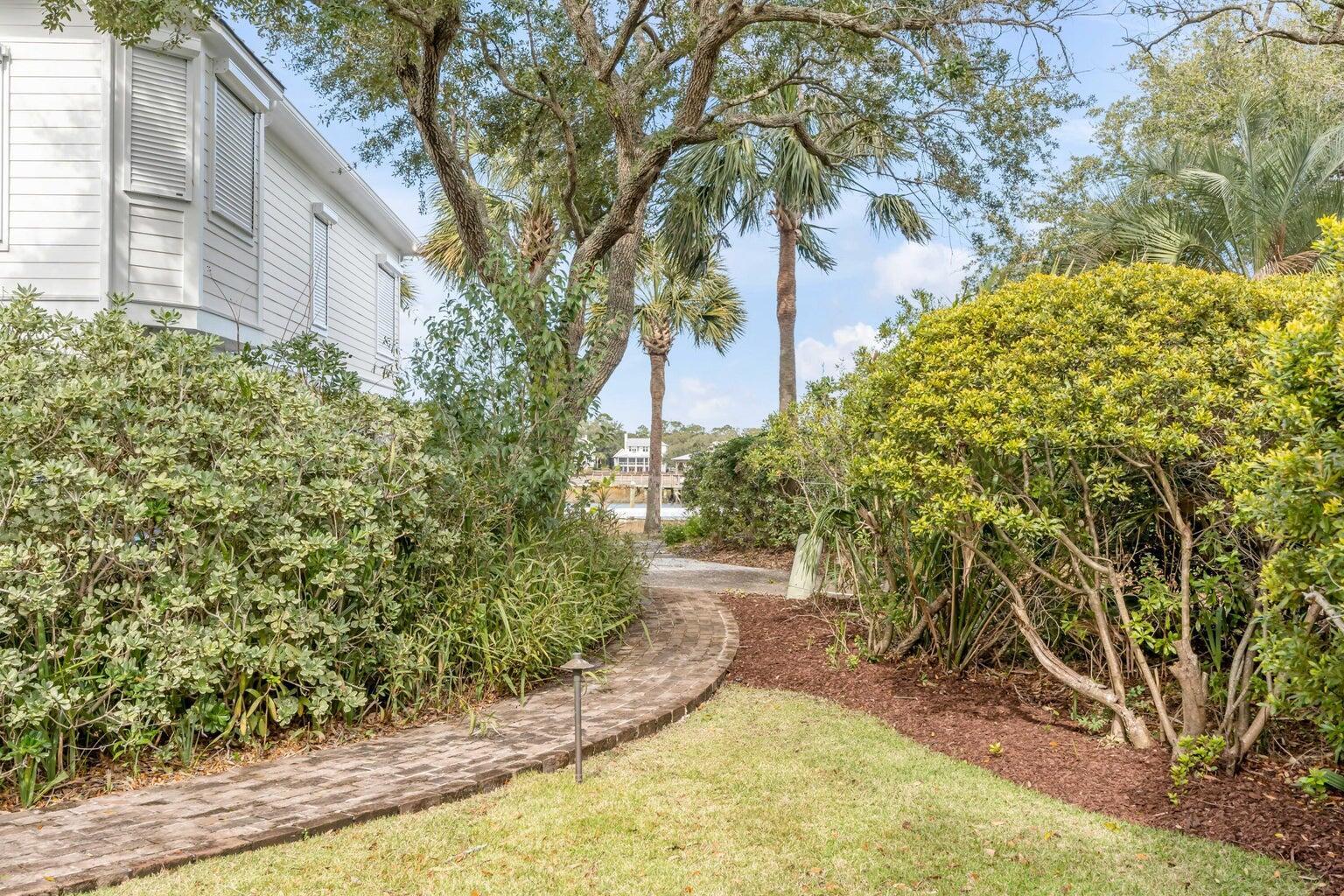 222 Haddrell Street