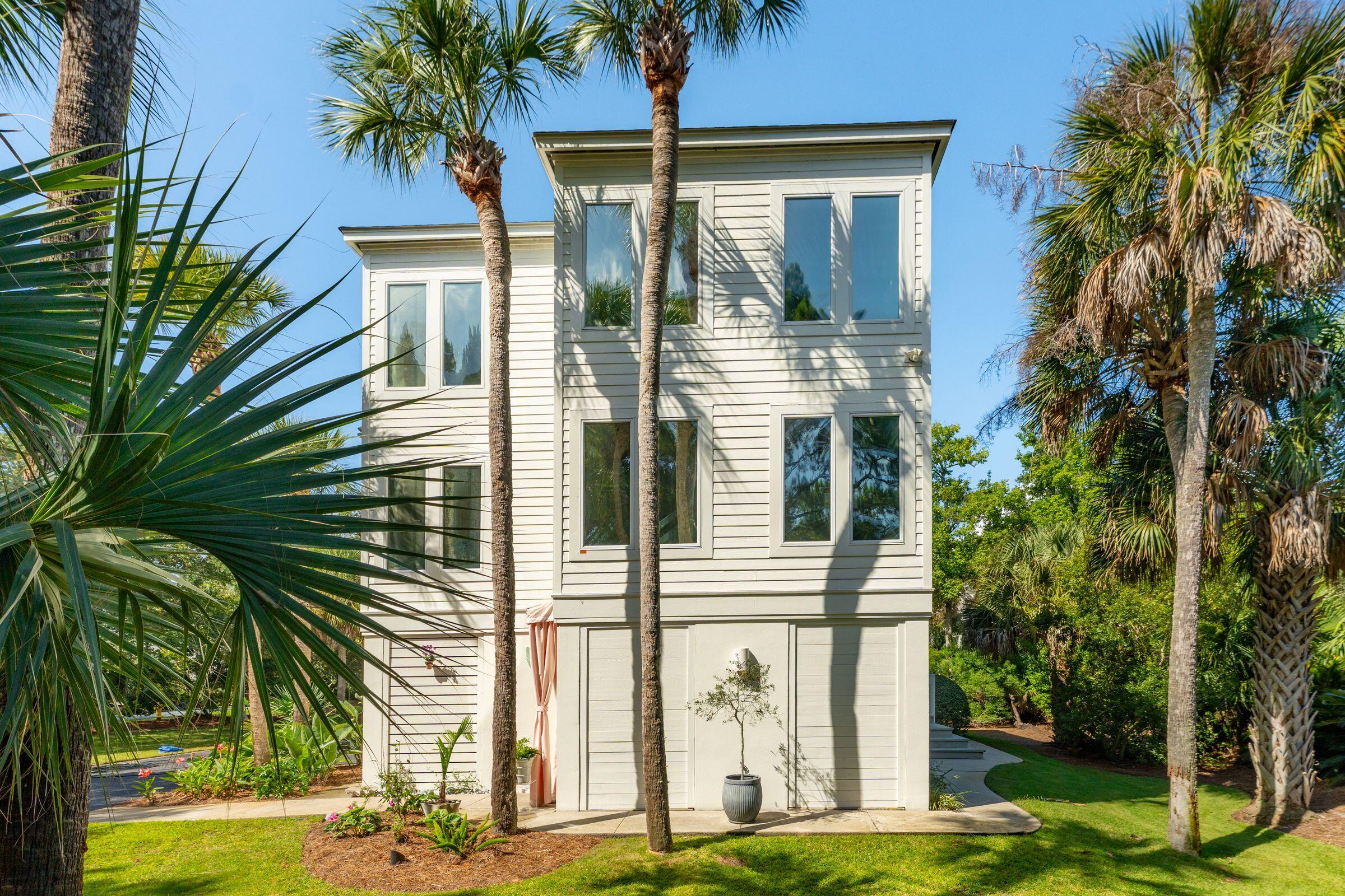 23 Fairway Village Lane