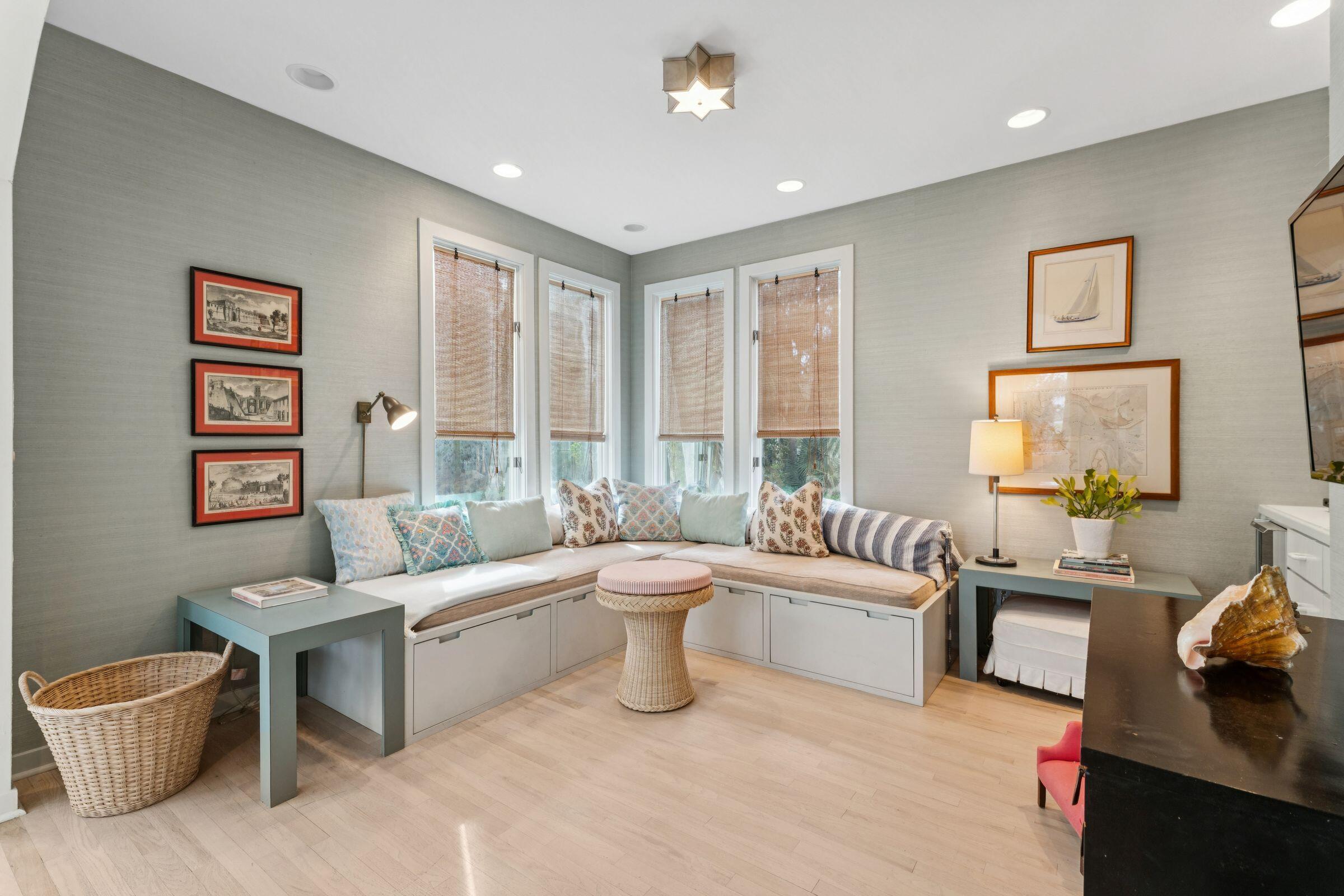 23 Fairway Village Lane