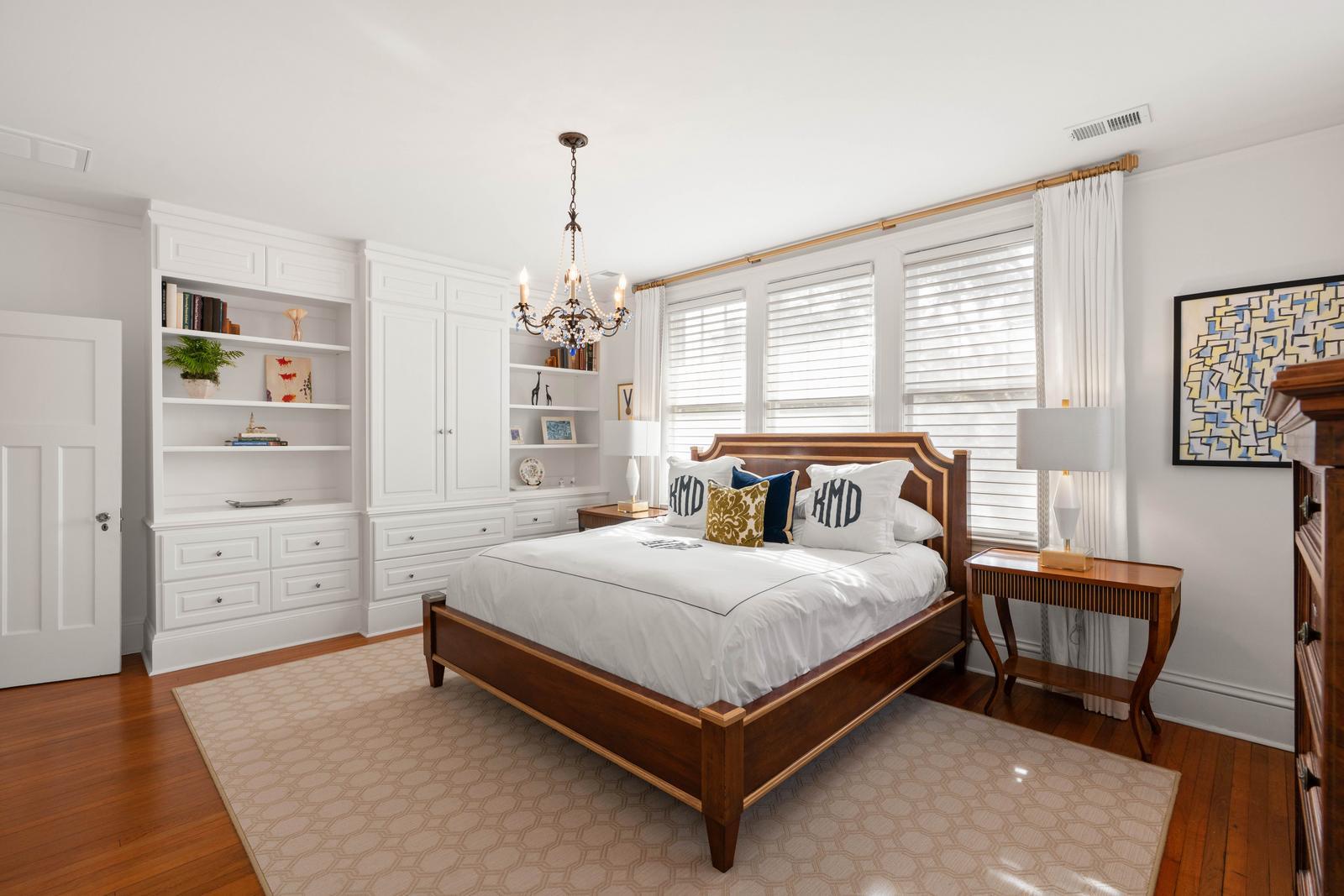 106 S Battery Street