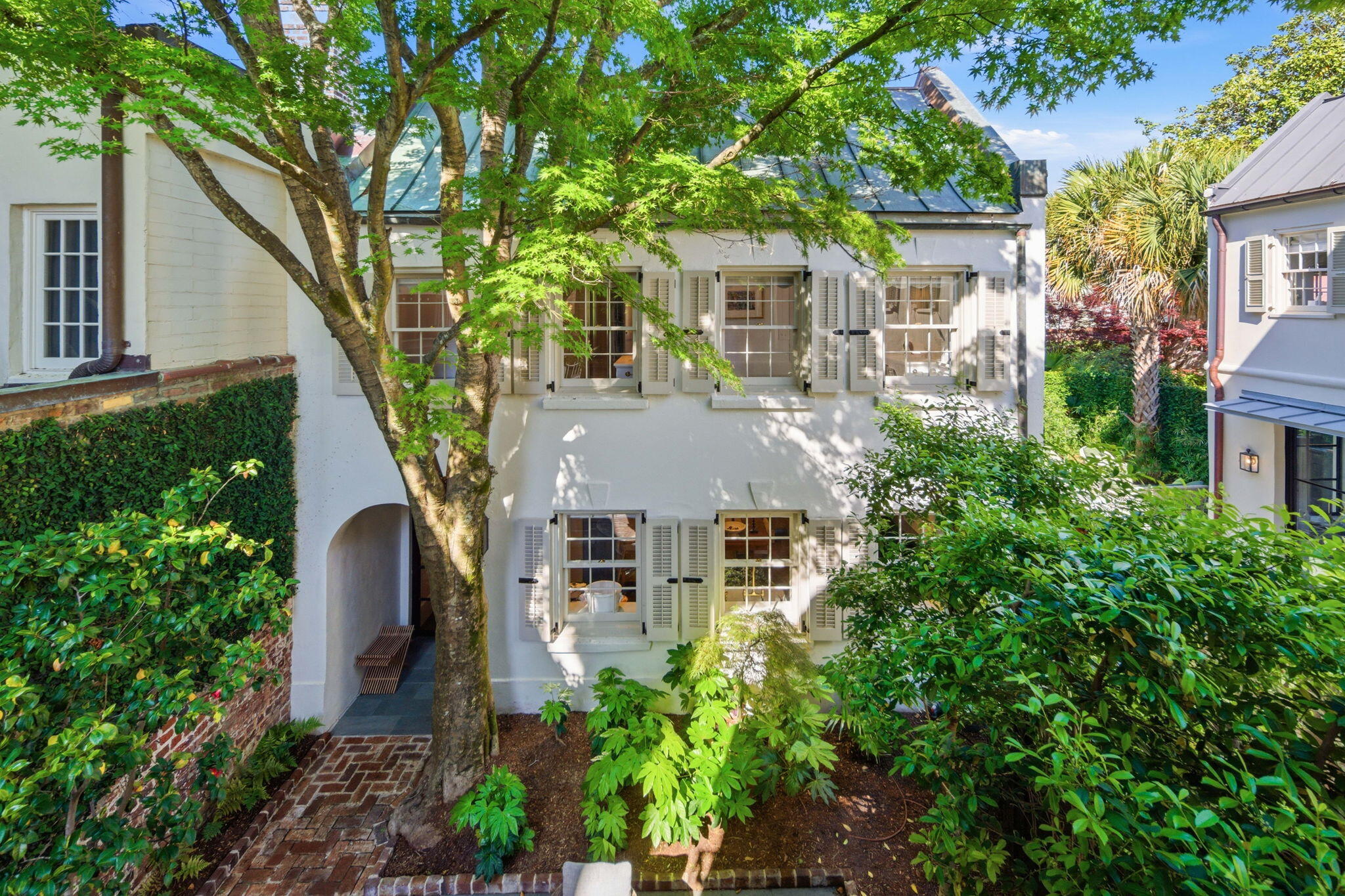 77 King Street