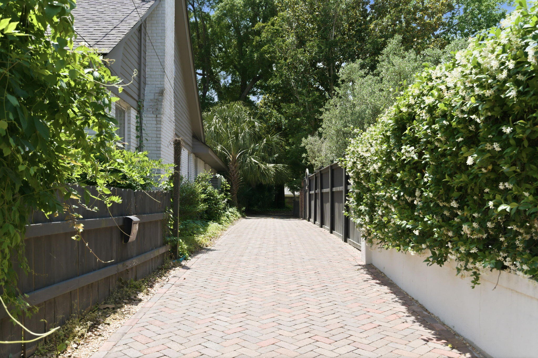 89 Ashley Avenue