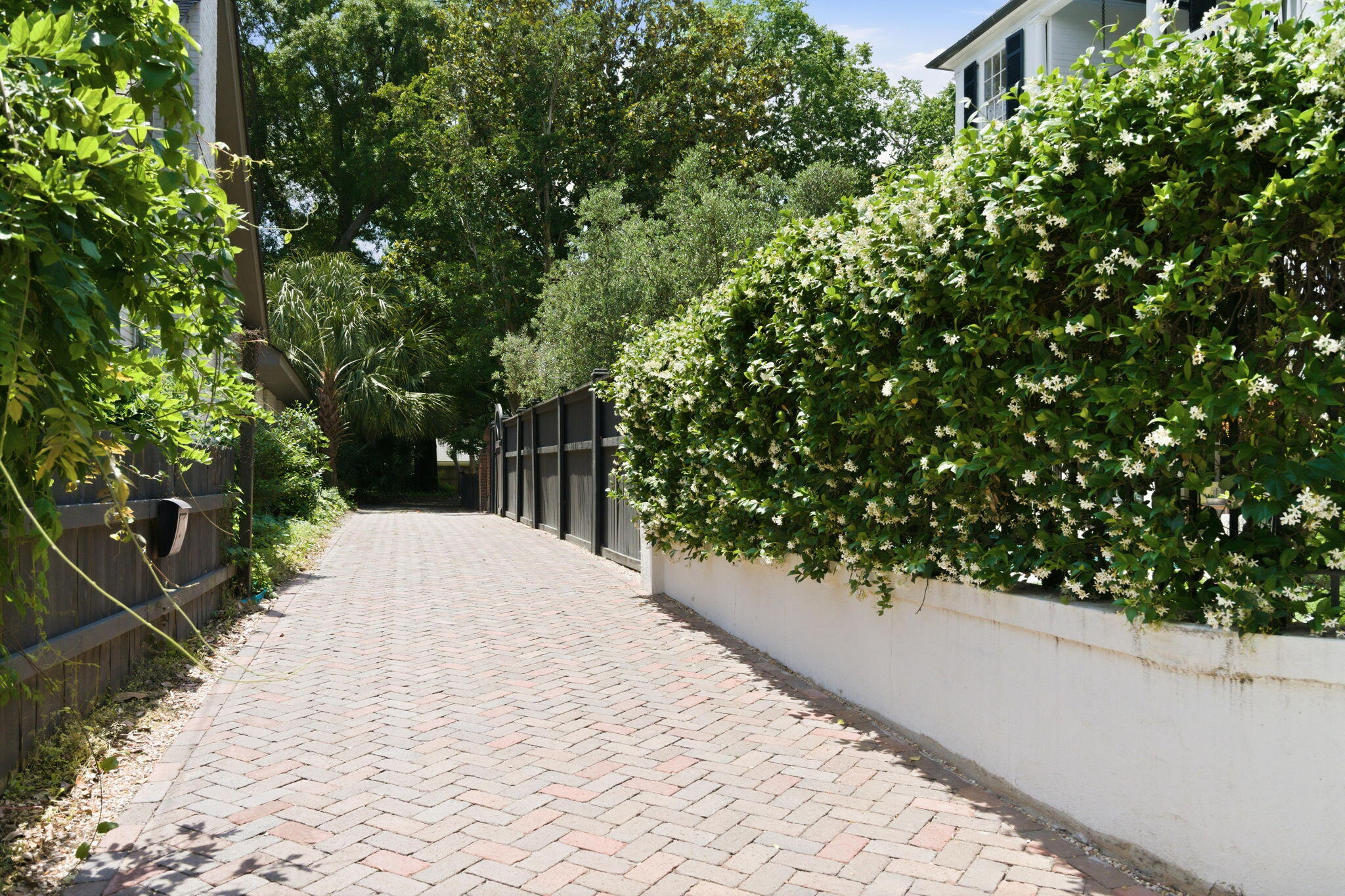 89 Ashley Avenue