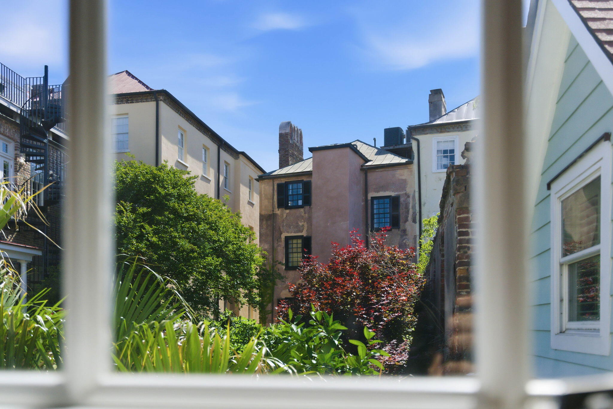 4 Bedons Alley