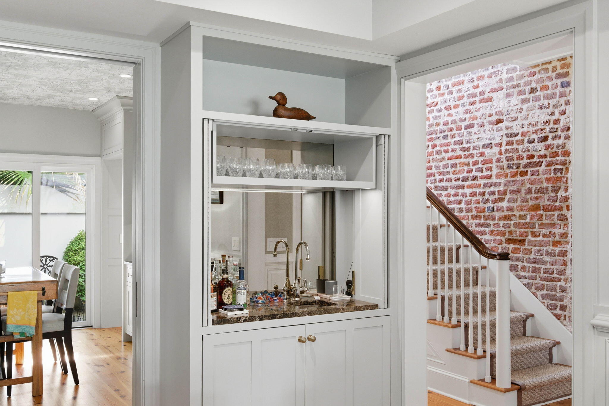 4 Bedons Alley