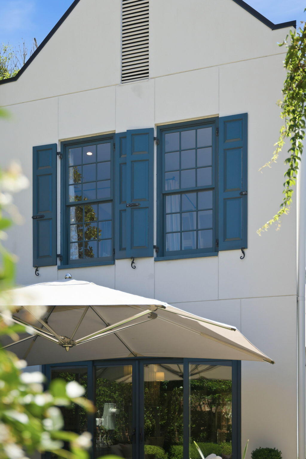 4 Bedons Alley