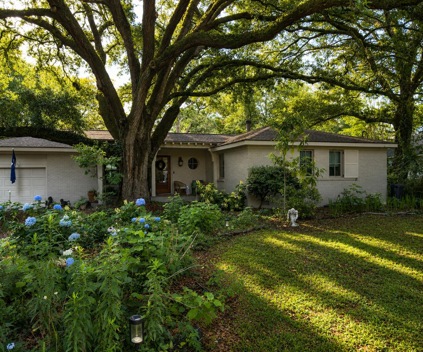 971 Cliffwood Drive