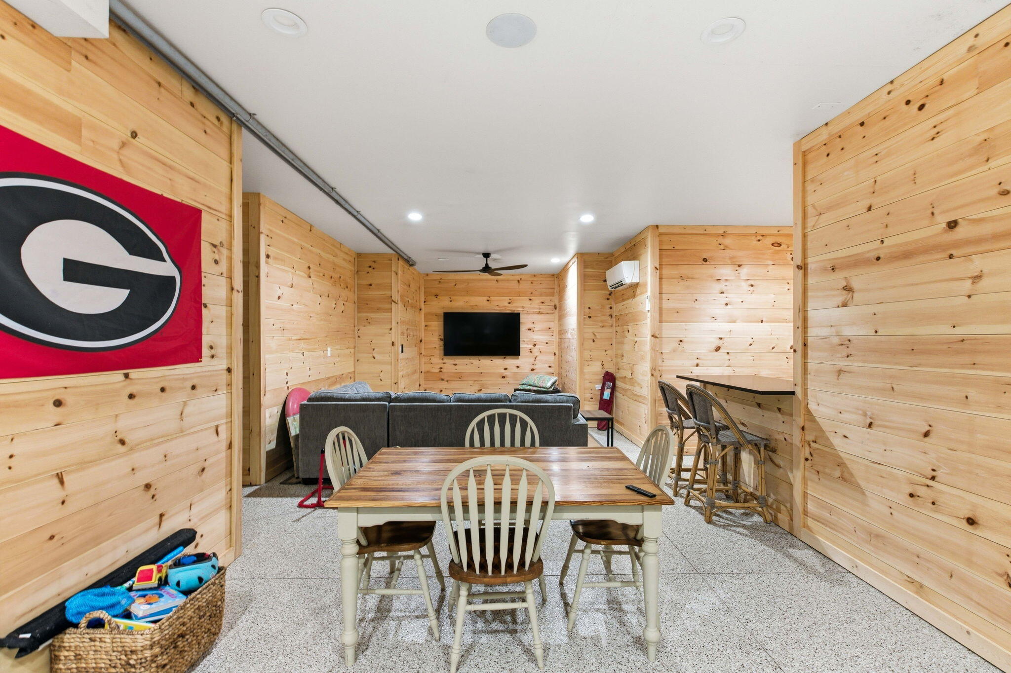 312 River Oak Drive