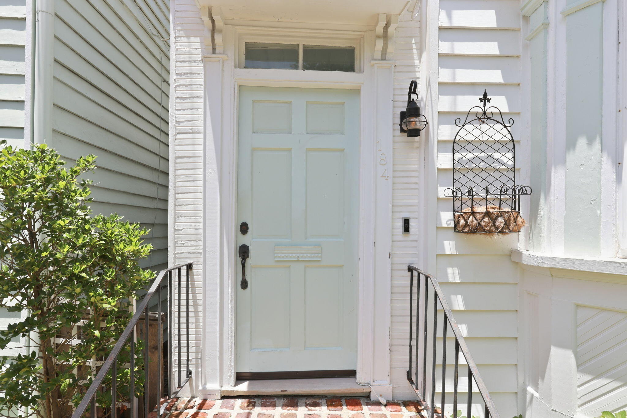 184 Wentworth