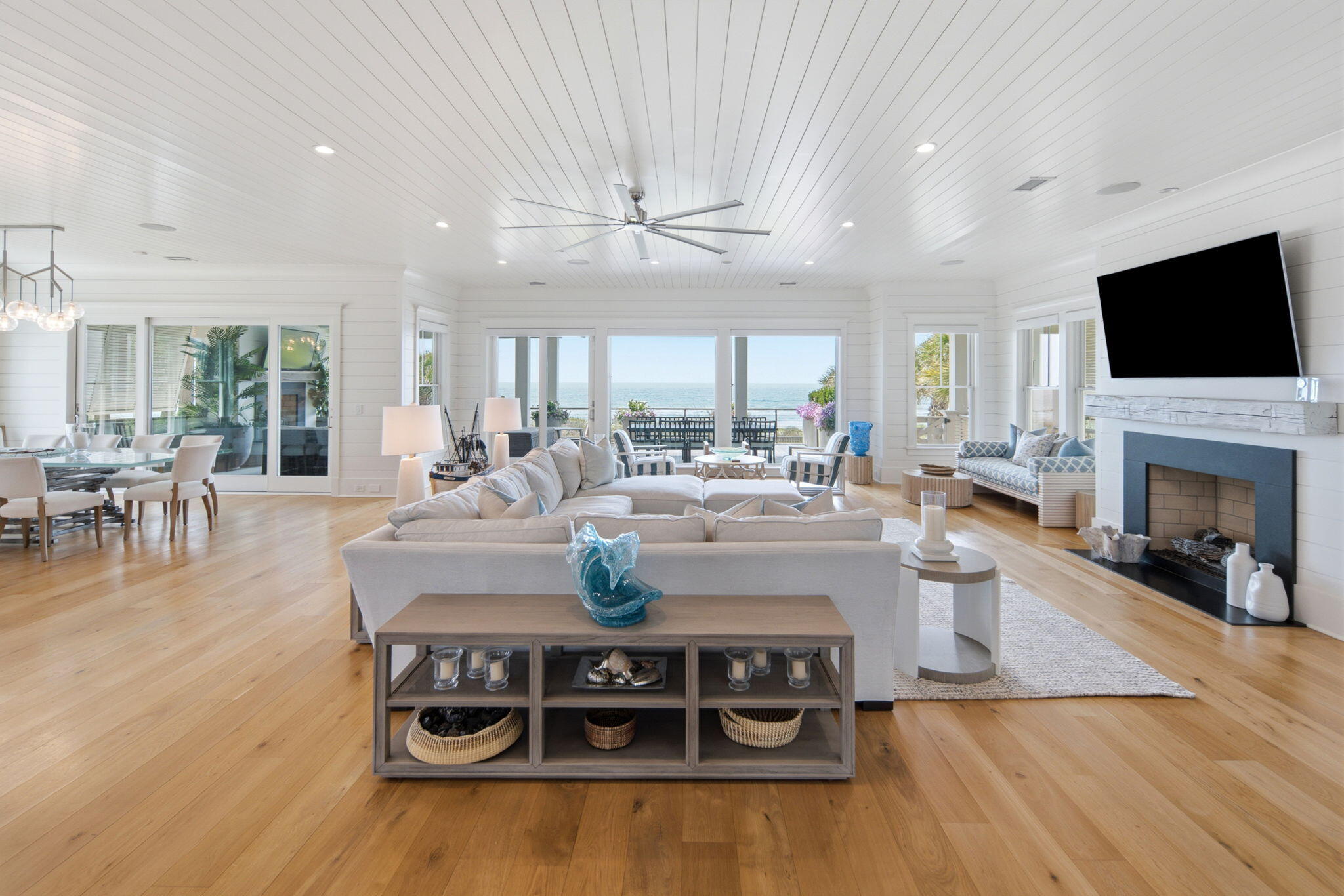 608 Ocean Boulevard