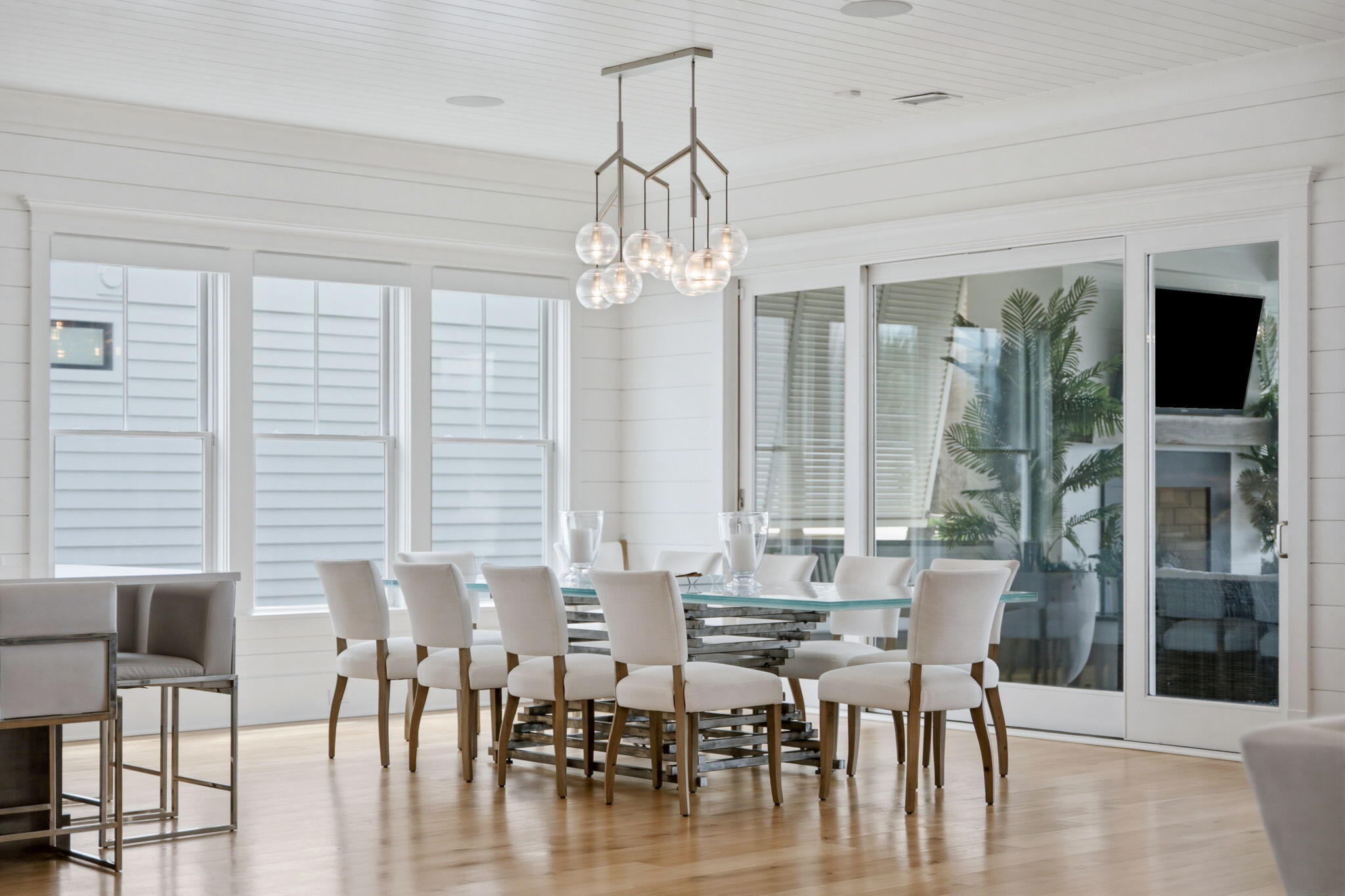 608 Ocean Boulevard