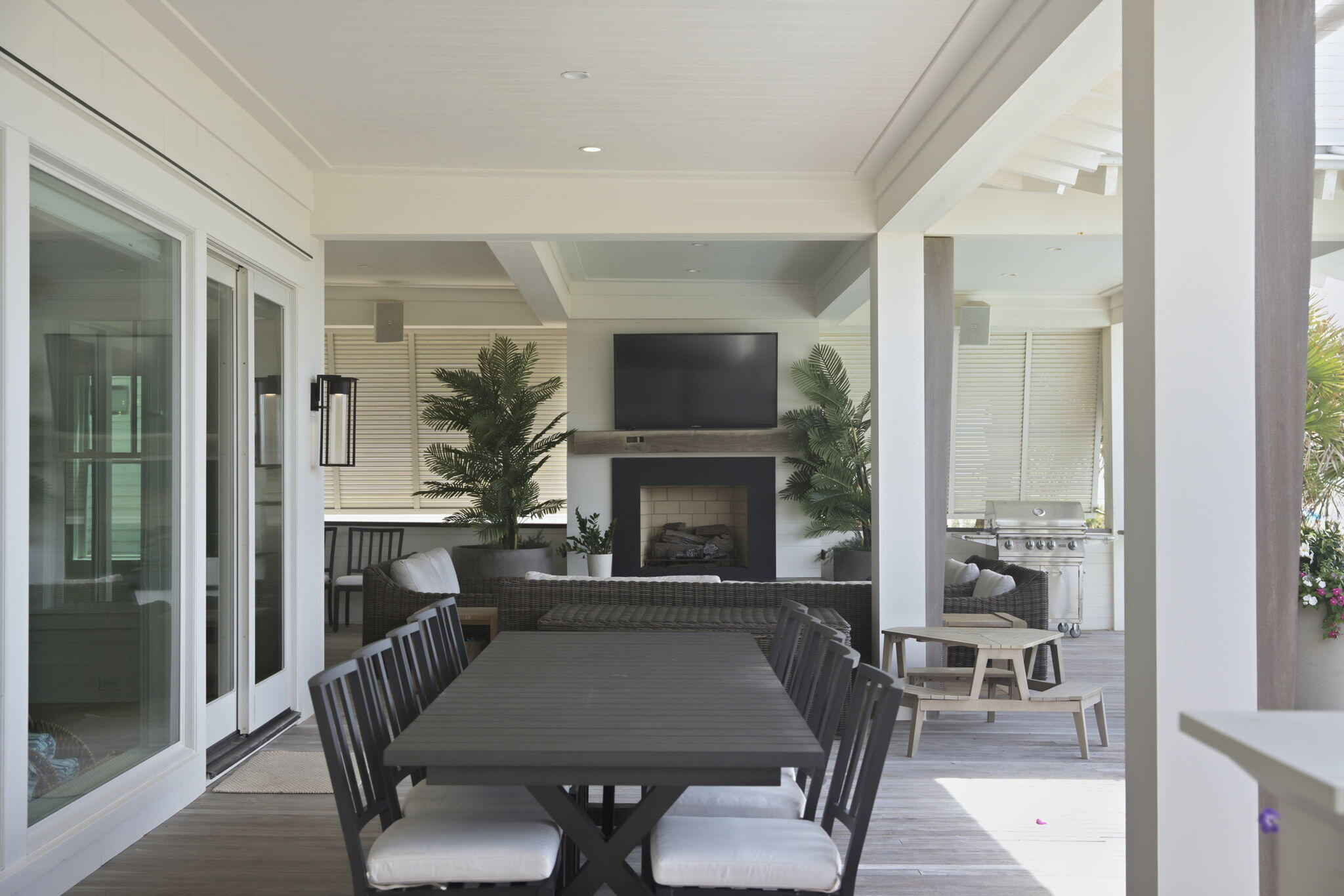 608 Ocean Boulevard