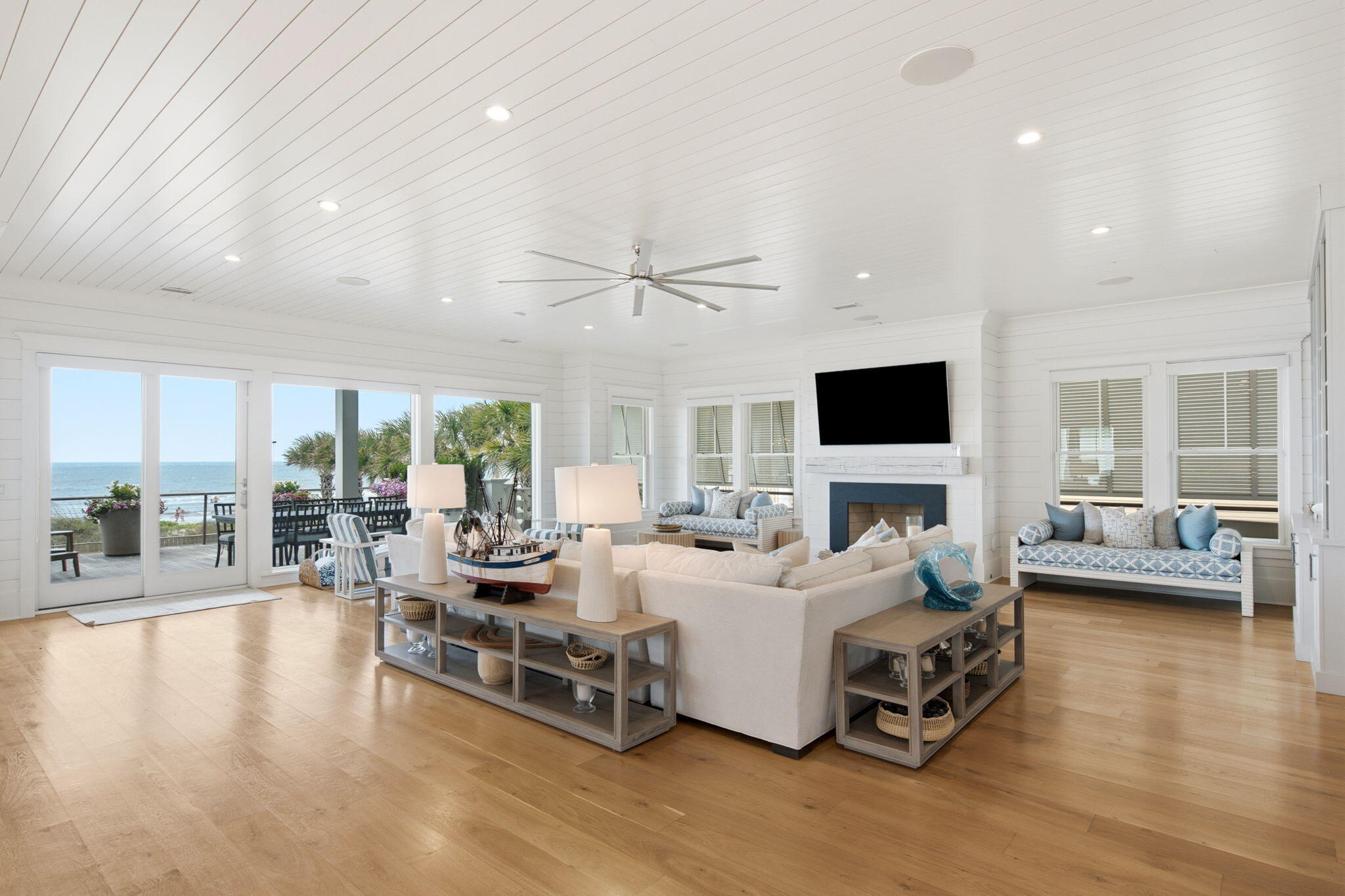 608 Ocean Boulevard