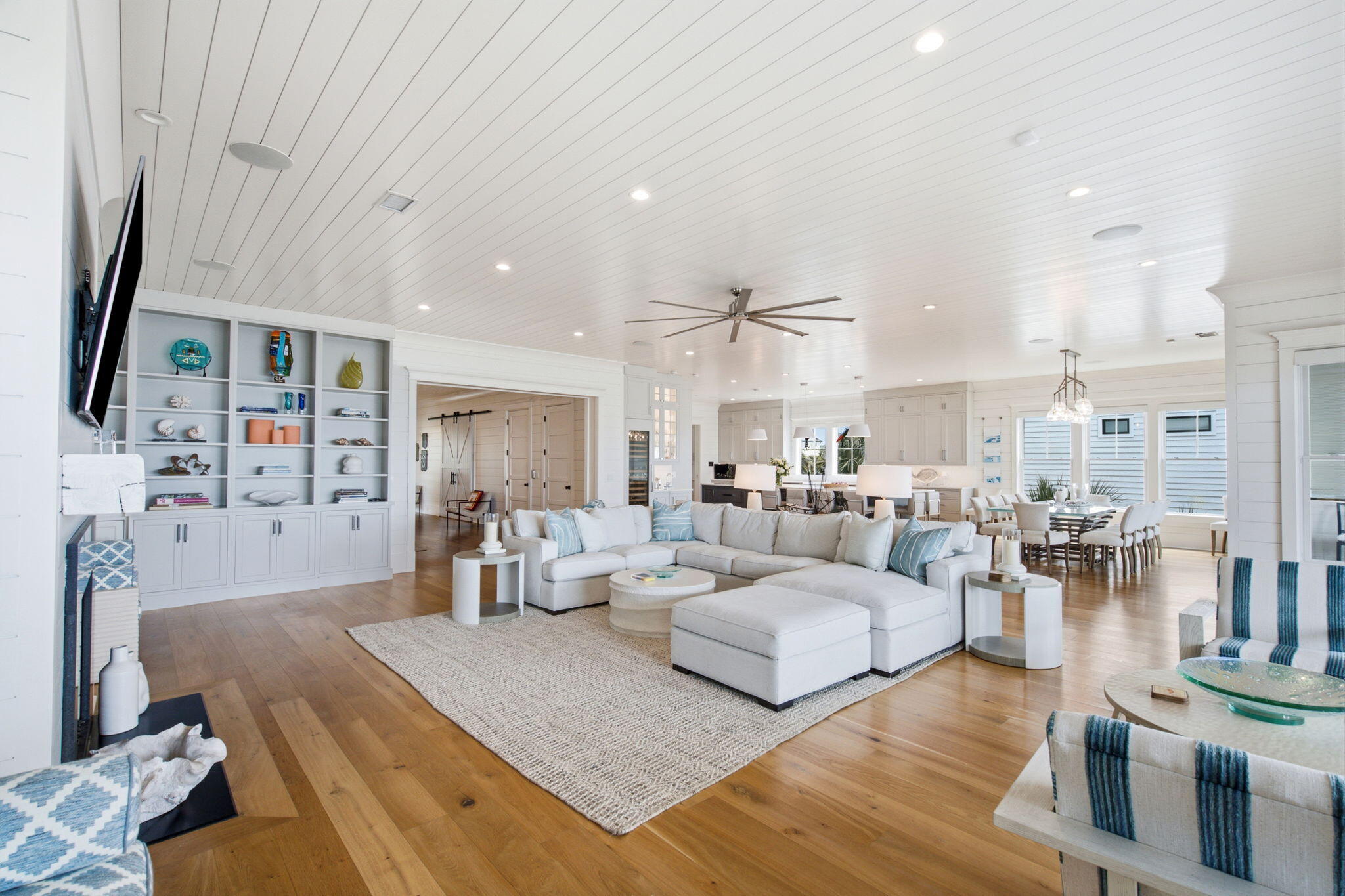 608 Ocean Boulevard