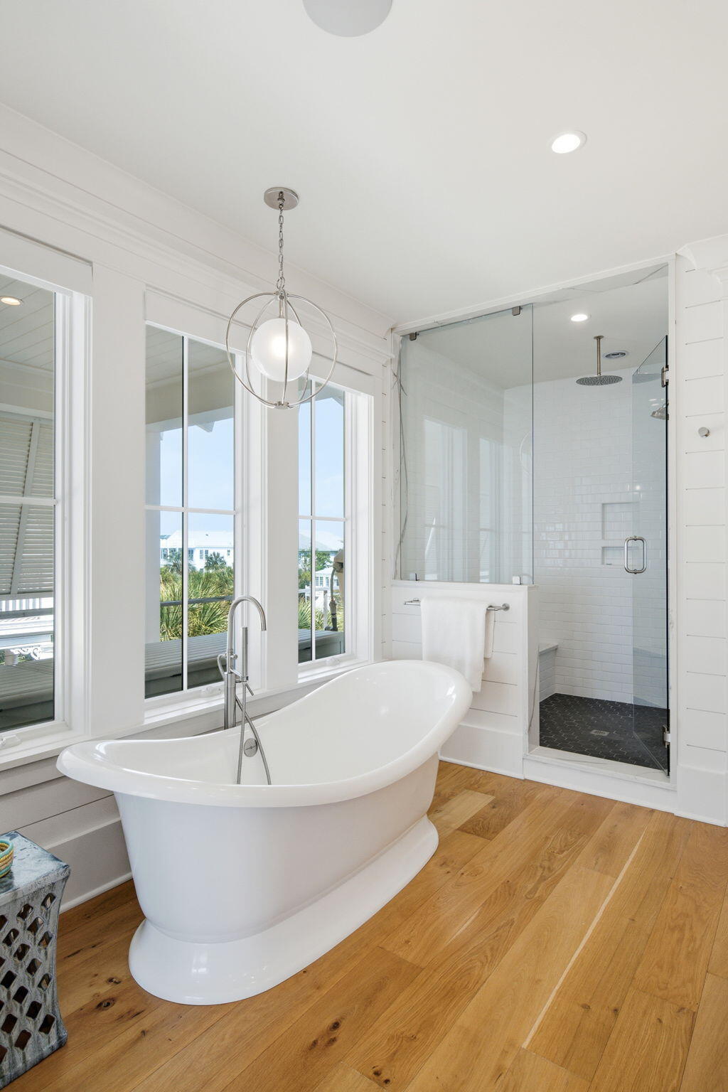 608 Ocean Boulevard