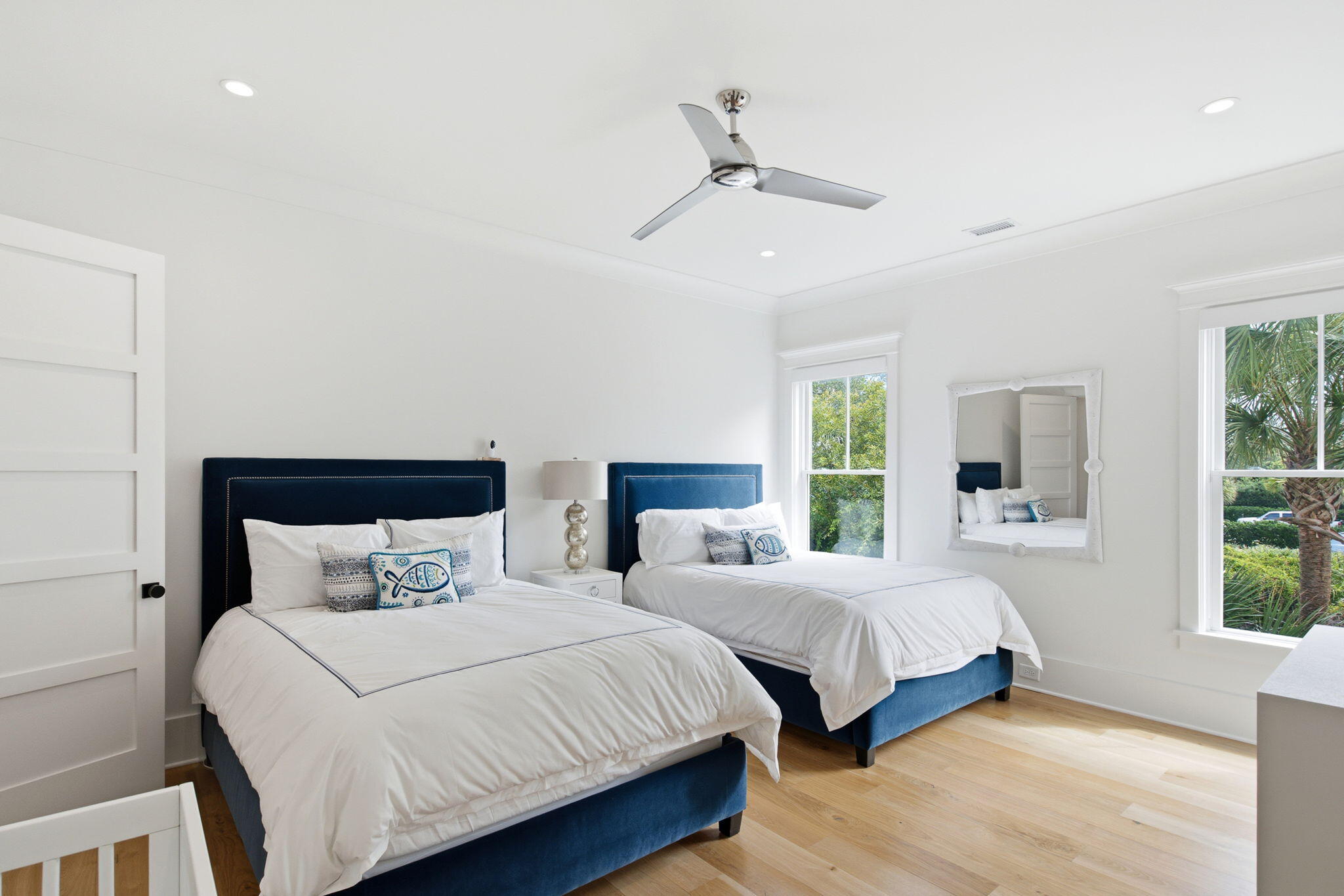 608 Ocean Boulevard