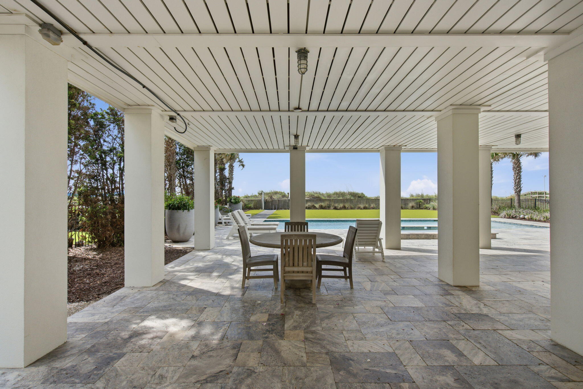 608 Ocean Boulevard