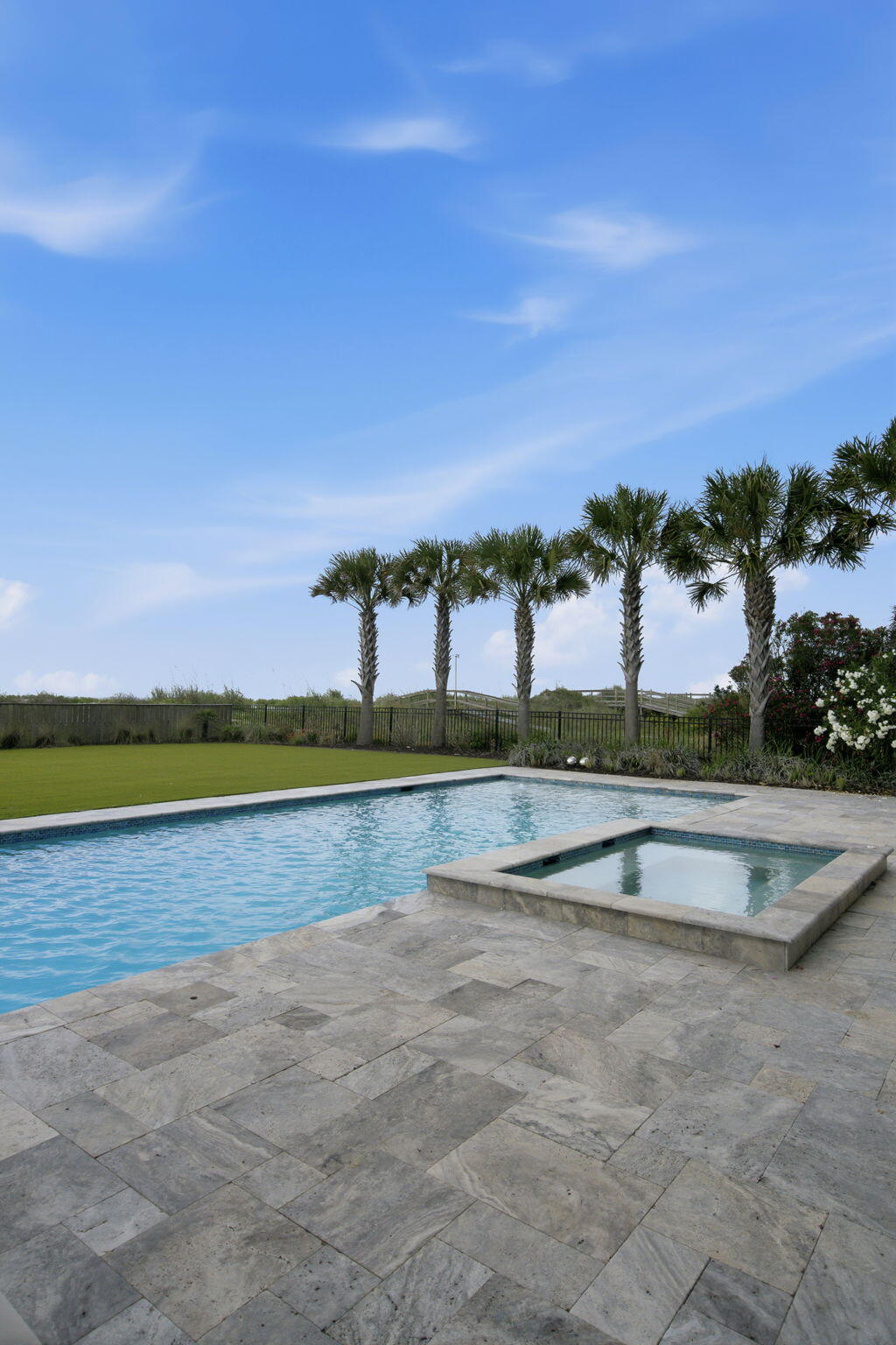 608 Ocean Boulevard